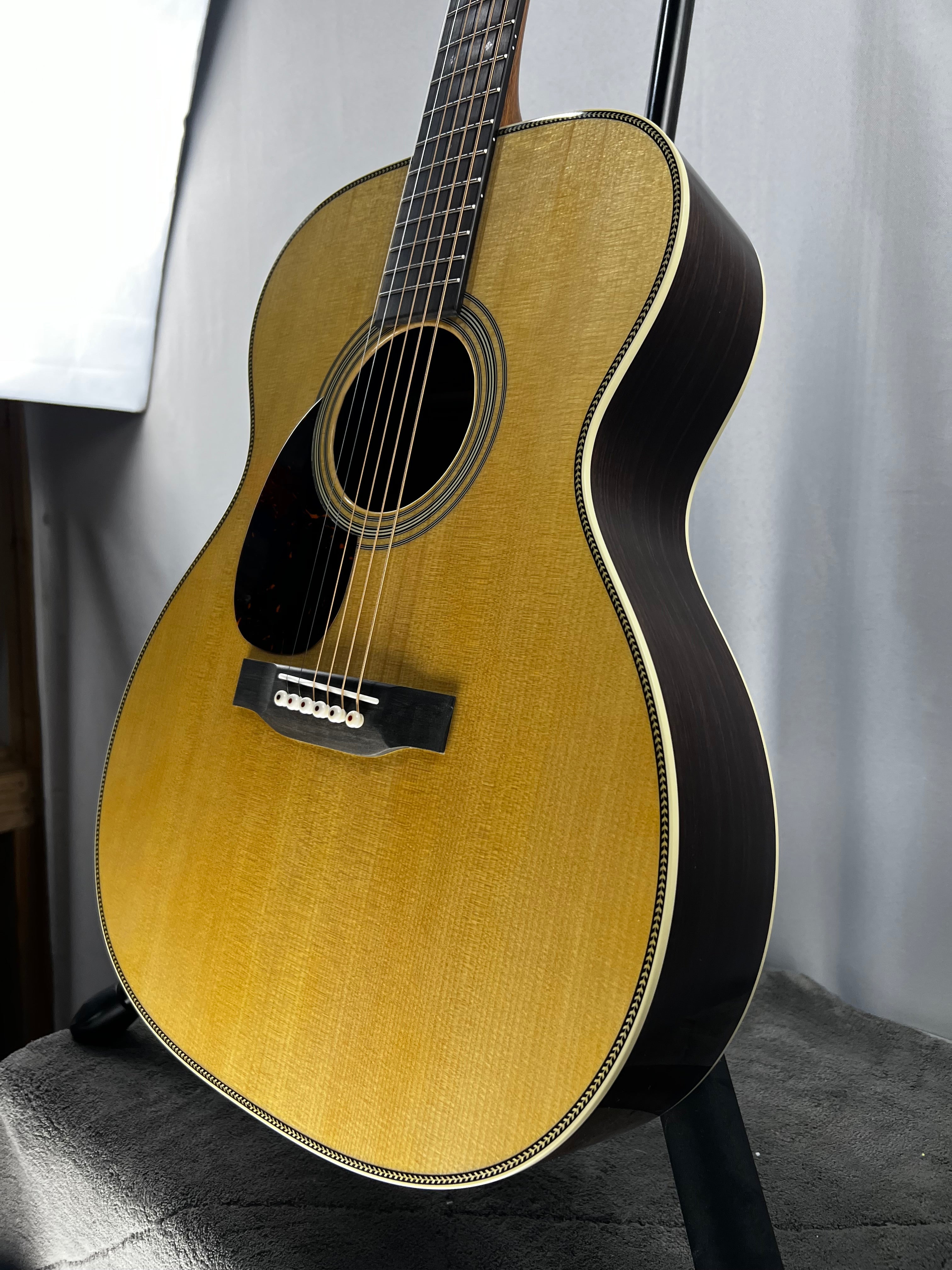 OM-28L Standard Series Acoustic Guitar - Natural with Aging Toner (2025) #685 GET PLEK'D!