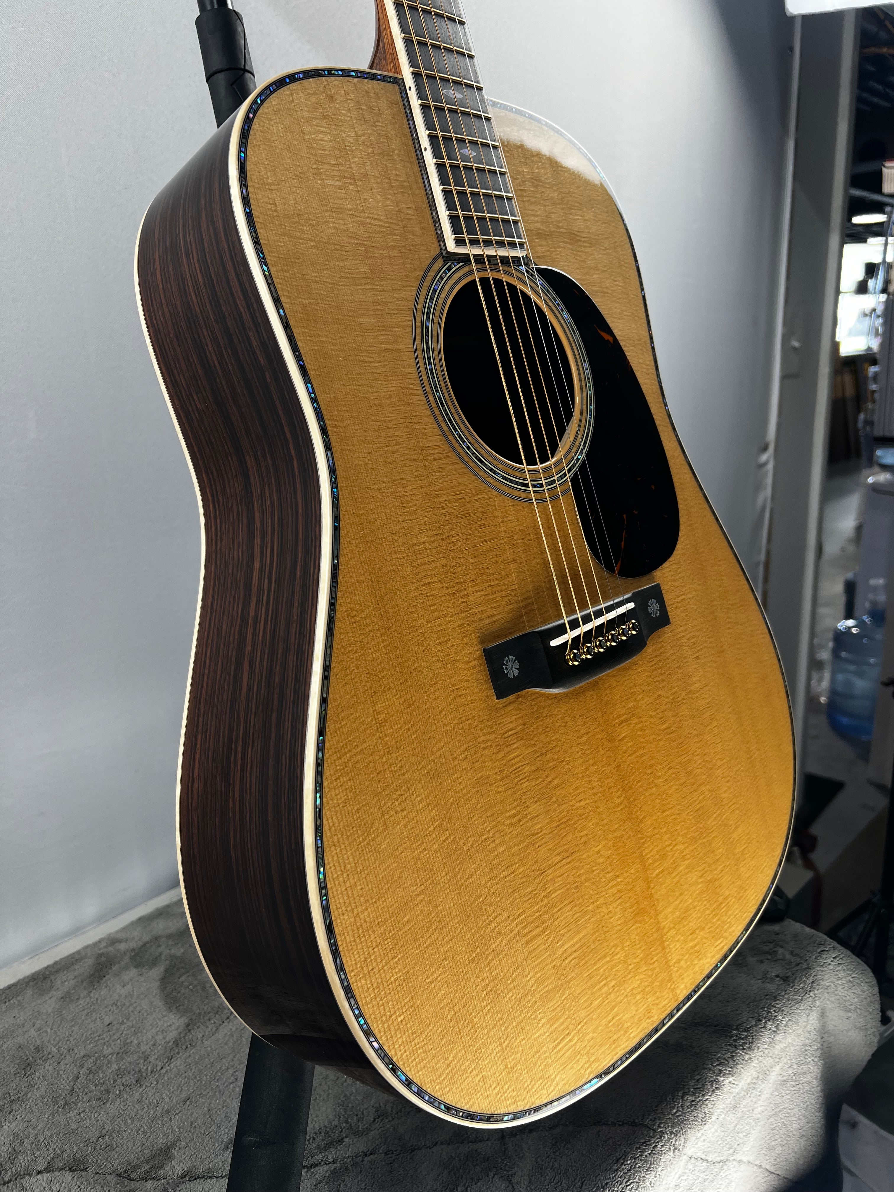 D-42 Modern Deluxe Acoustic Guitar - Natural #031