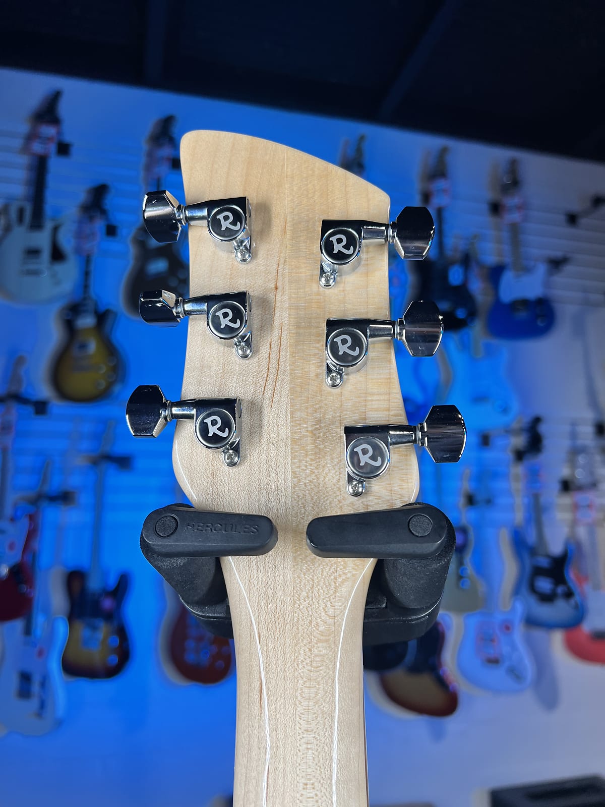 New Rickenbacker 620 Mapleglo Electric Guitar w Ric Case, 620MG 793