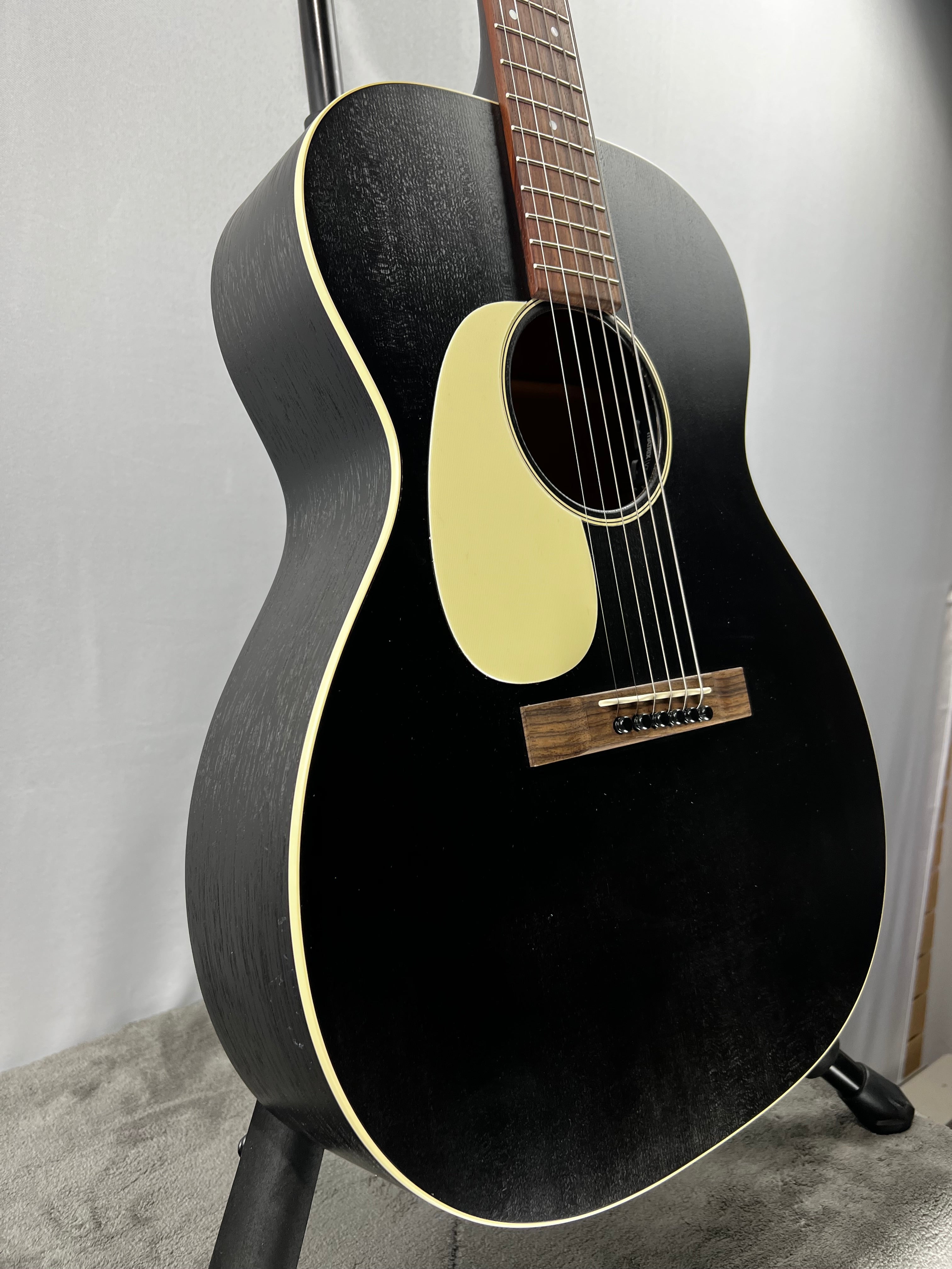 000-17EL Acoustic-electric Guitar - Black Smoke #783 GET PLEK'D!
