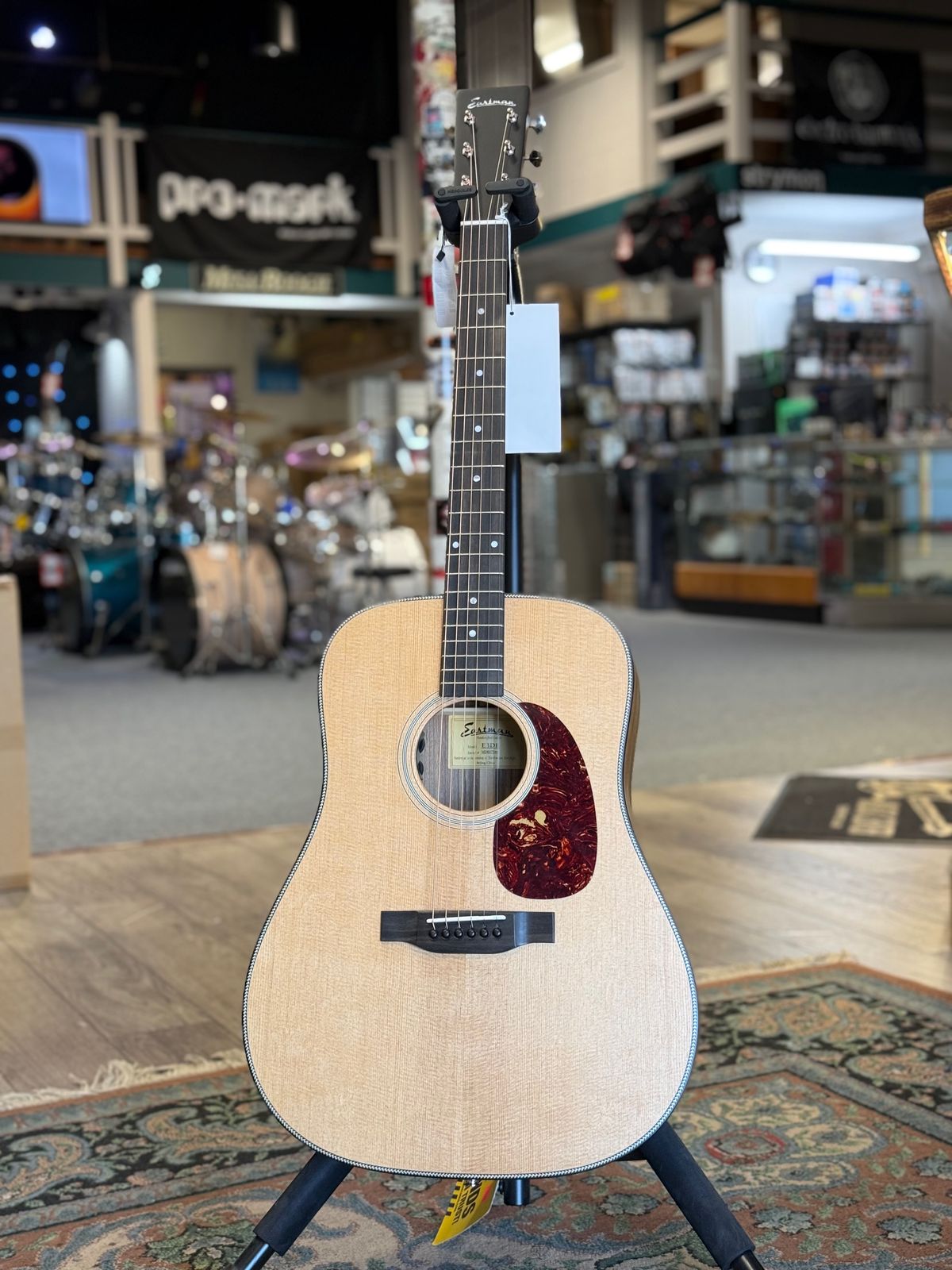 Eastman E3DE Natural, Acoustic-Electric Guitar #344