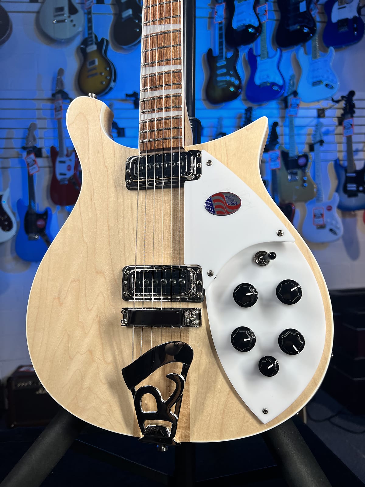 New Rickenbacker 620 Mapleglo Electric Guitar w Ric Case, 620MG 791
