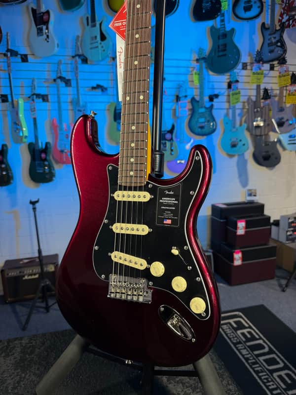 Fender American Professional Stratocaster - Oxblood