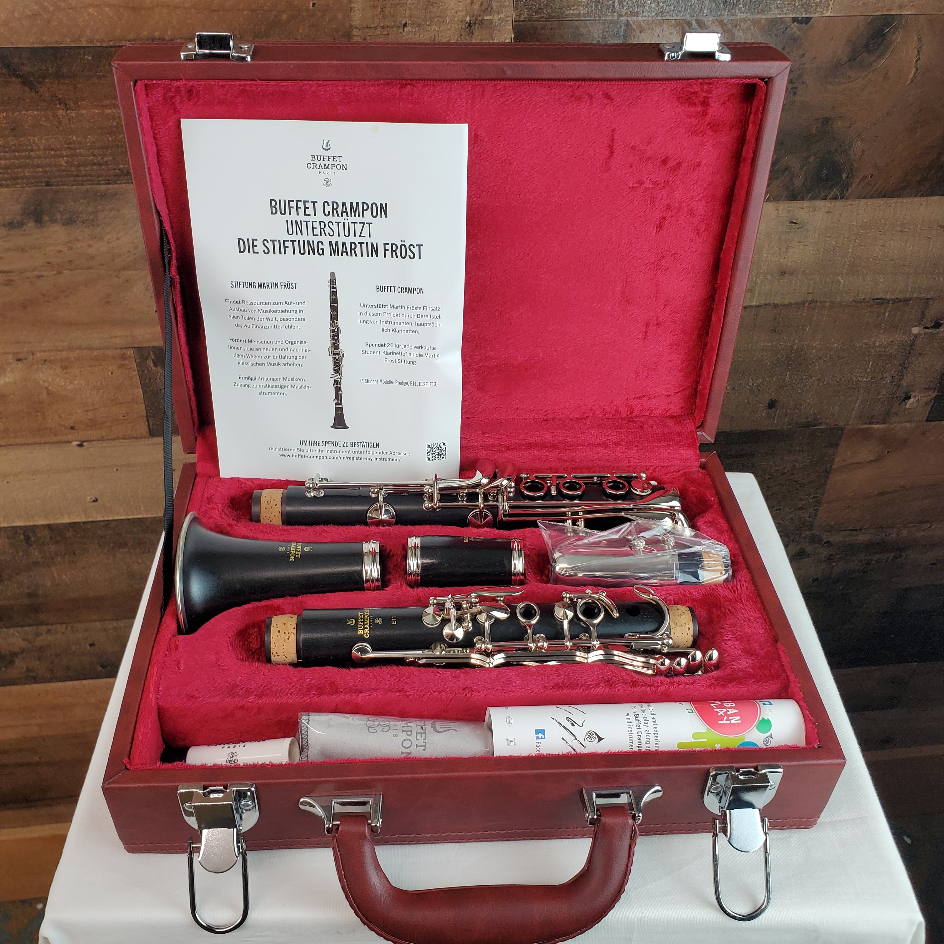 BUFFET CRAMPON Clarinet E11, Model BC2501N-5-0, AUTH DEALER