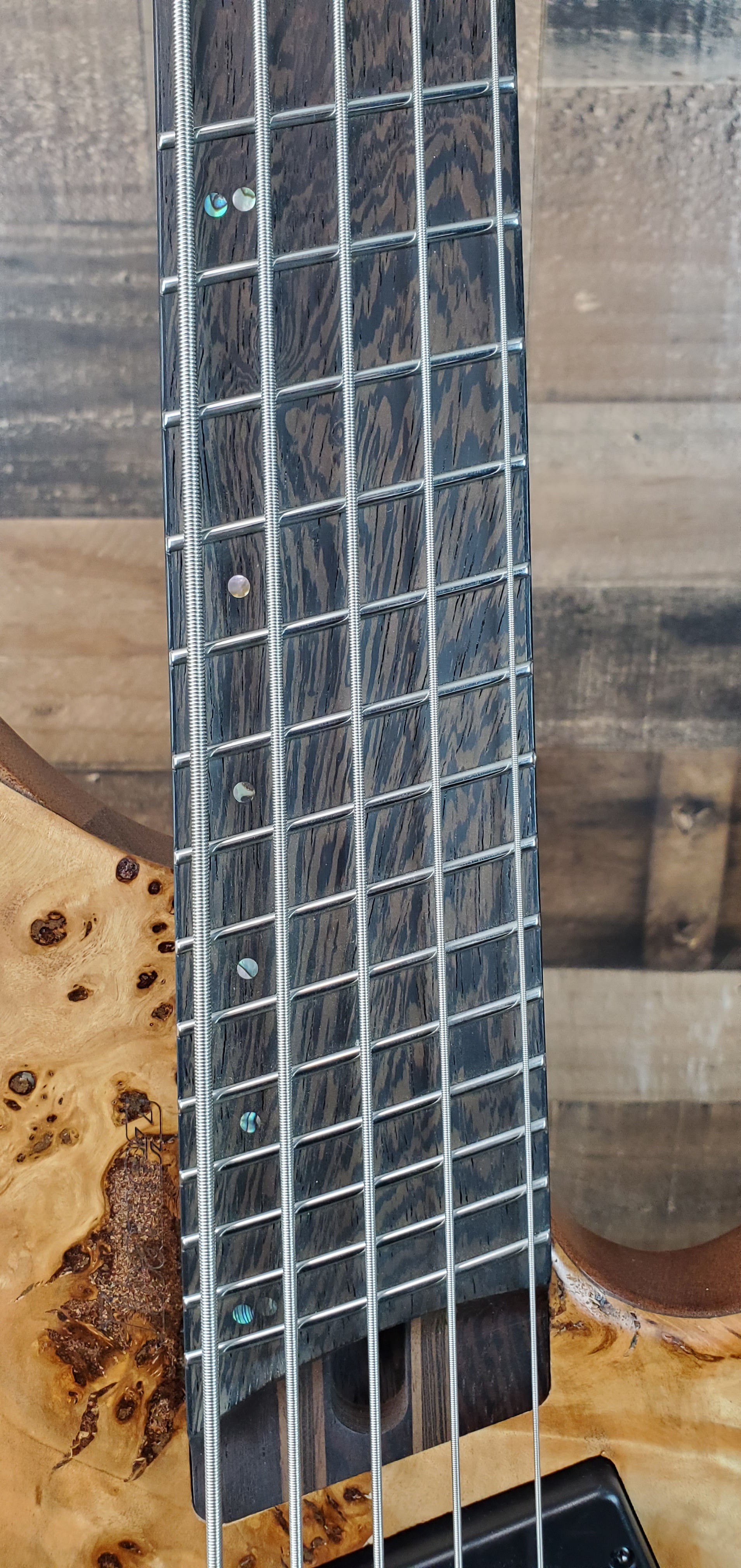 EHB1505SMS Bass Guitar, Florid Natural Low Gloss, Gig Bag, 650