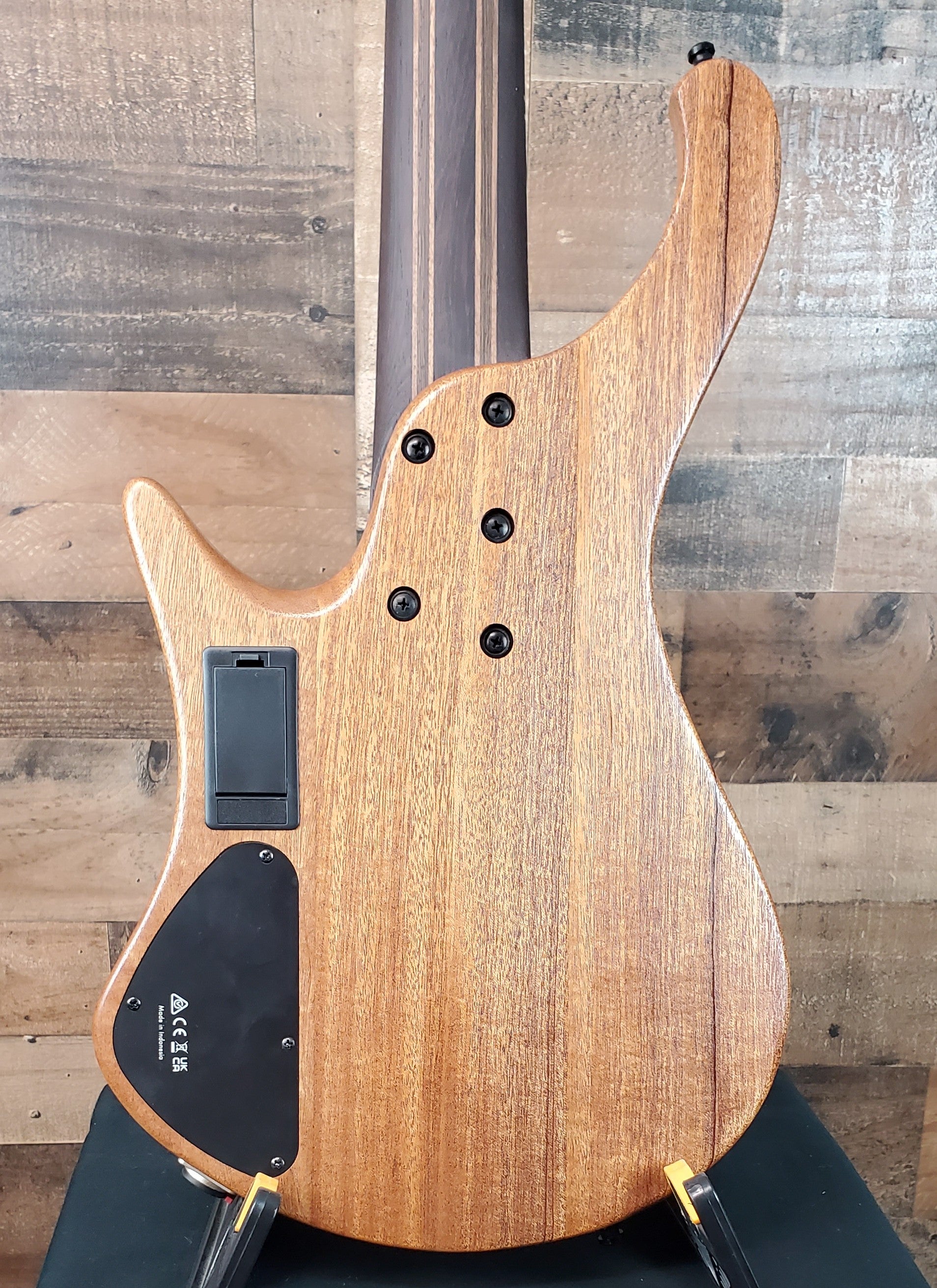 EHB1505SMS Bass Guitar, Florid Natural Low Gloss, Gig Bag, 650