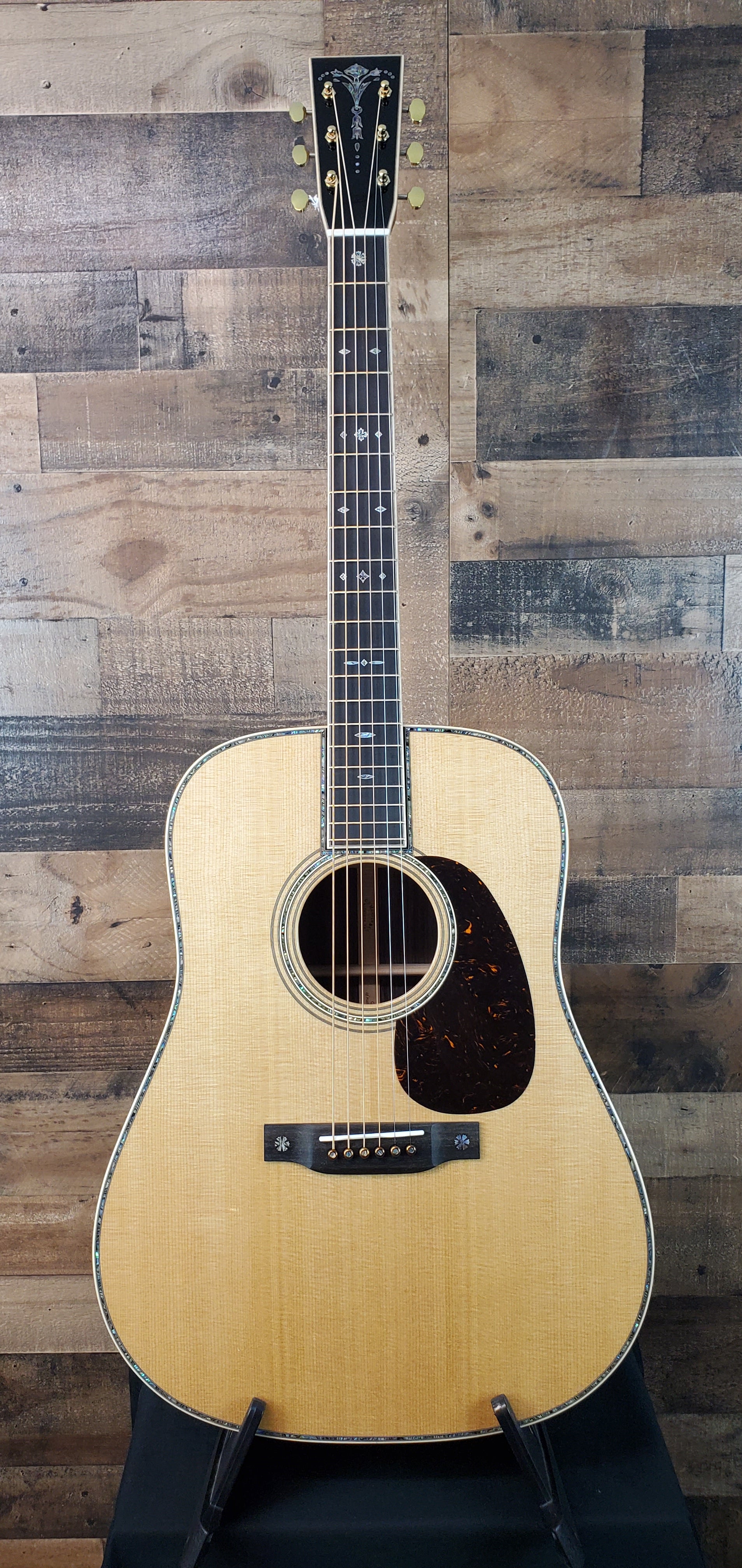 Martin D-42 Modern Deluxe Acoustic Guitar - Natural, Hardcase, Free Ship, #631