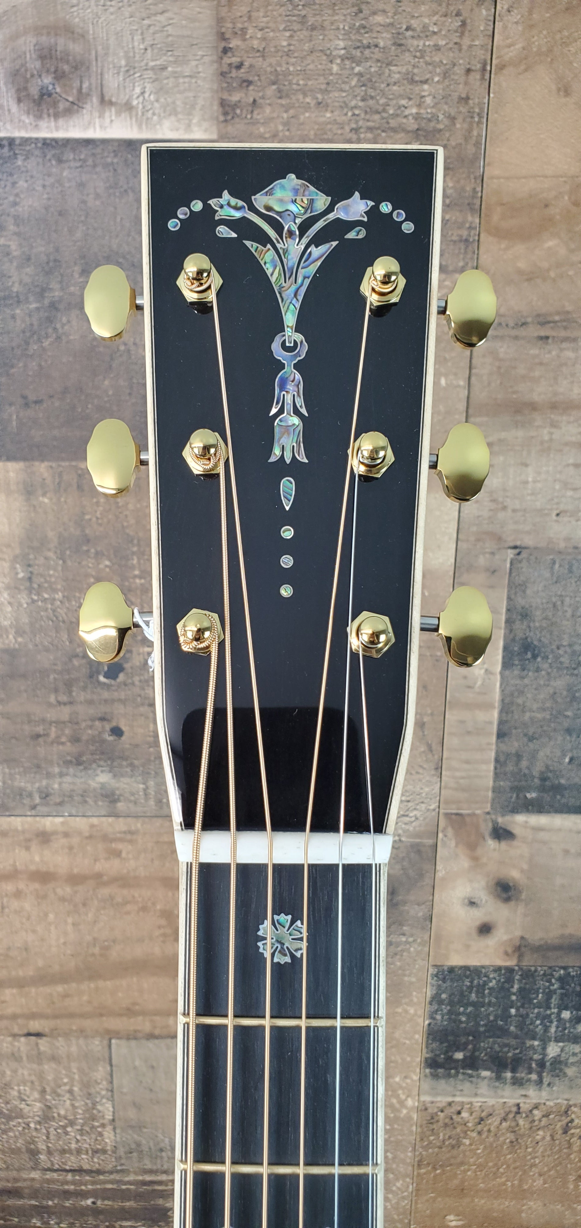 Martin D-42 Modern Deluxe Acoustic Guitar - Natural, Hardcase, Free Ship, #631