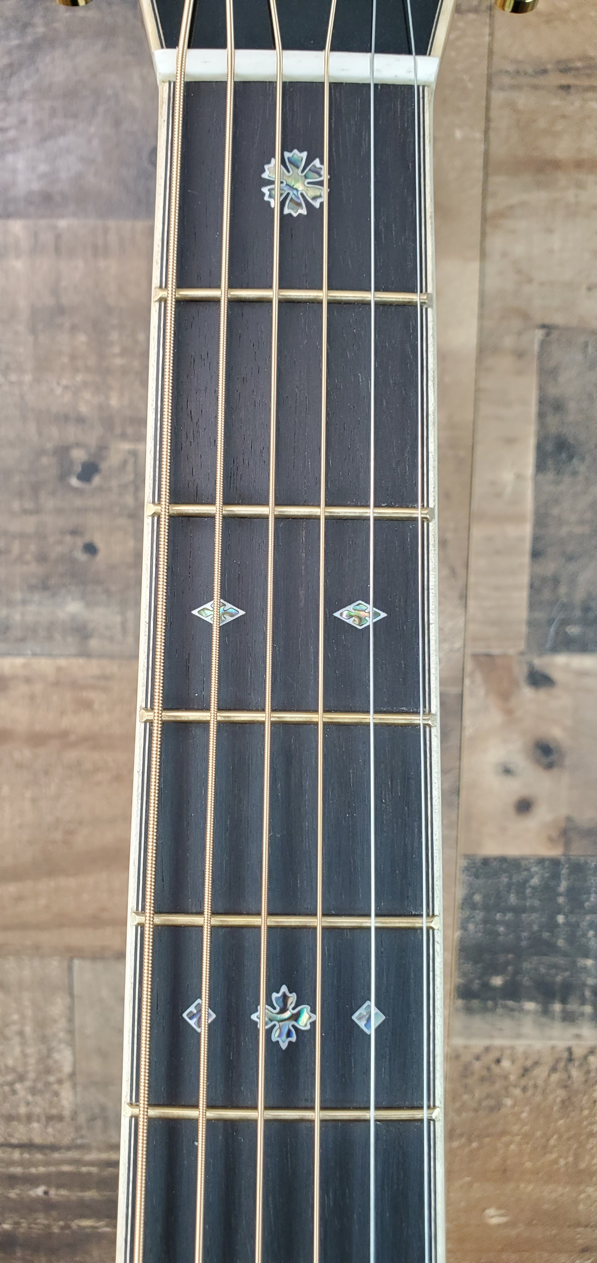 Martin D-42 Modern Deluxe Acoustic Guitar - Natural, Hardcase, Free Ship, #631