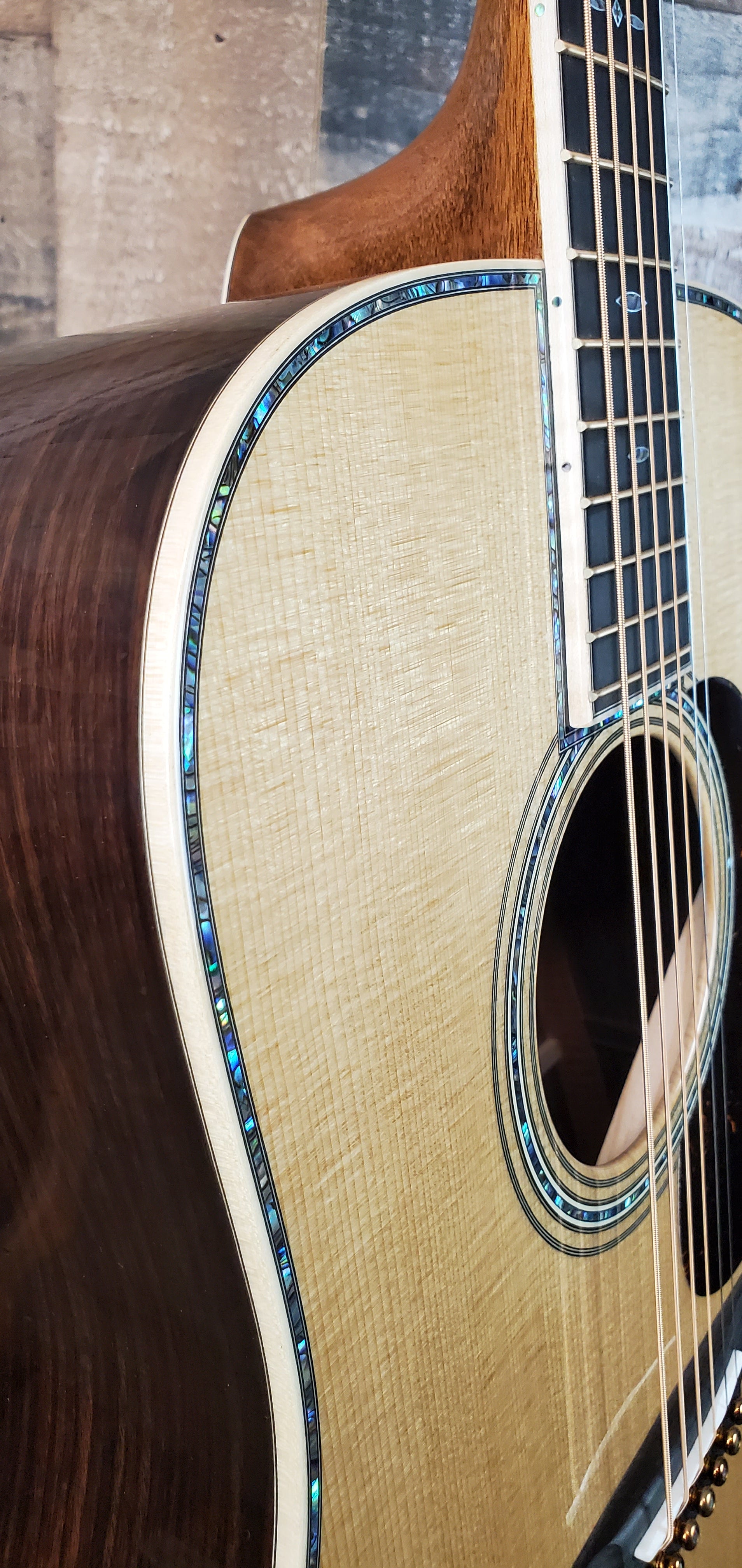 Martin D-42 Modern Deluxe Acoustic Guitar - Natural, Hardcase, Free Ship, #631