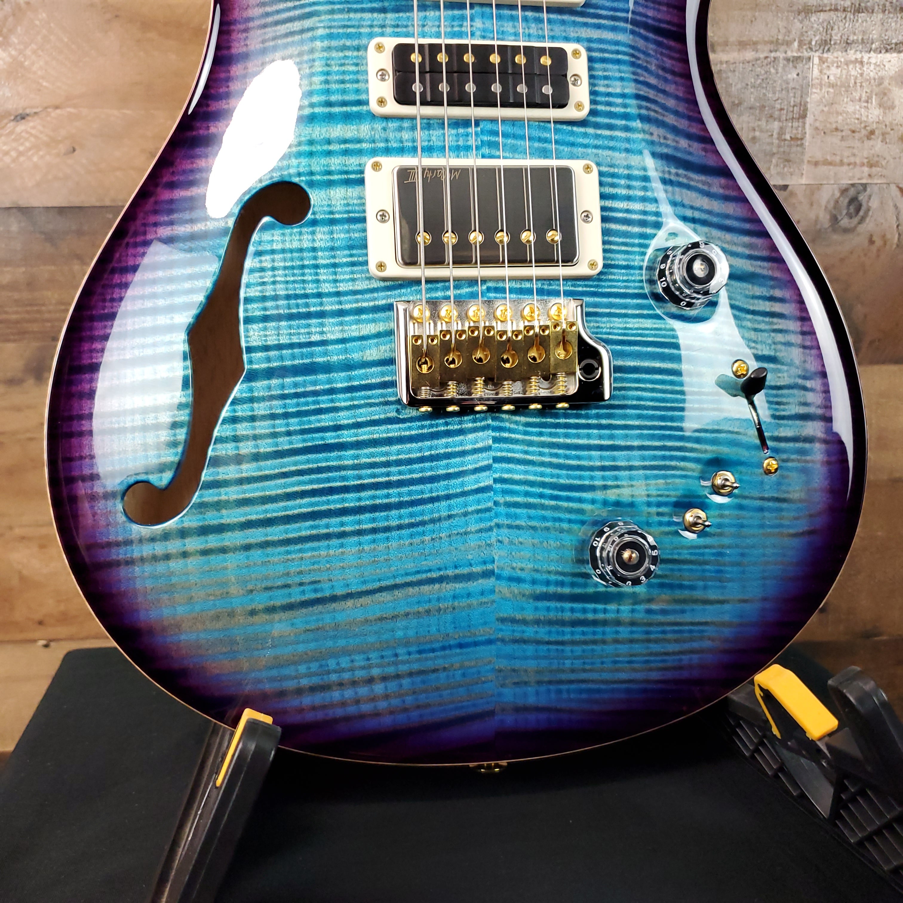 Wood Library Special 22 Semi Hollow, Custom, Flame, Aquableaux Purpleburst, Paisley Case, Signature Dealer, 737