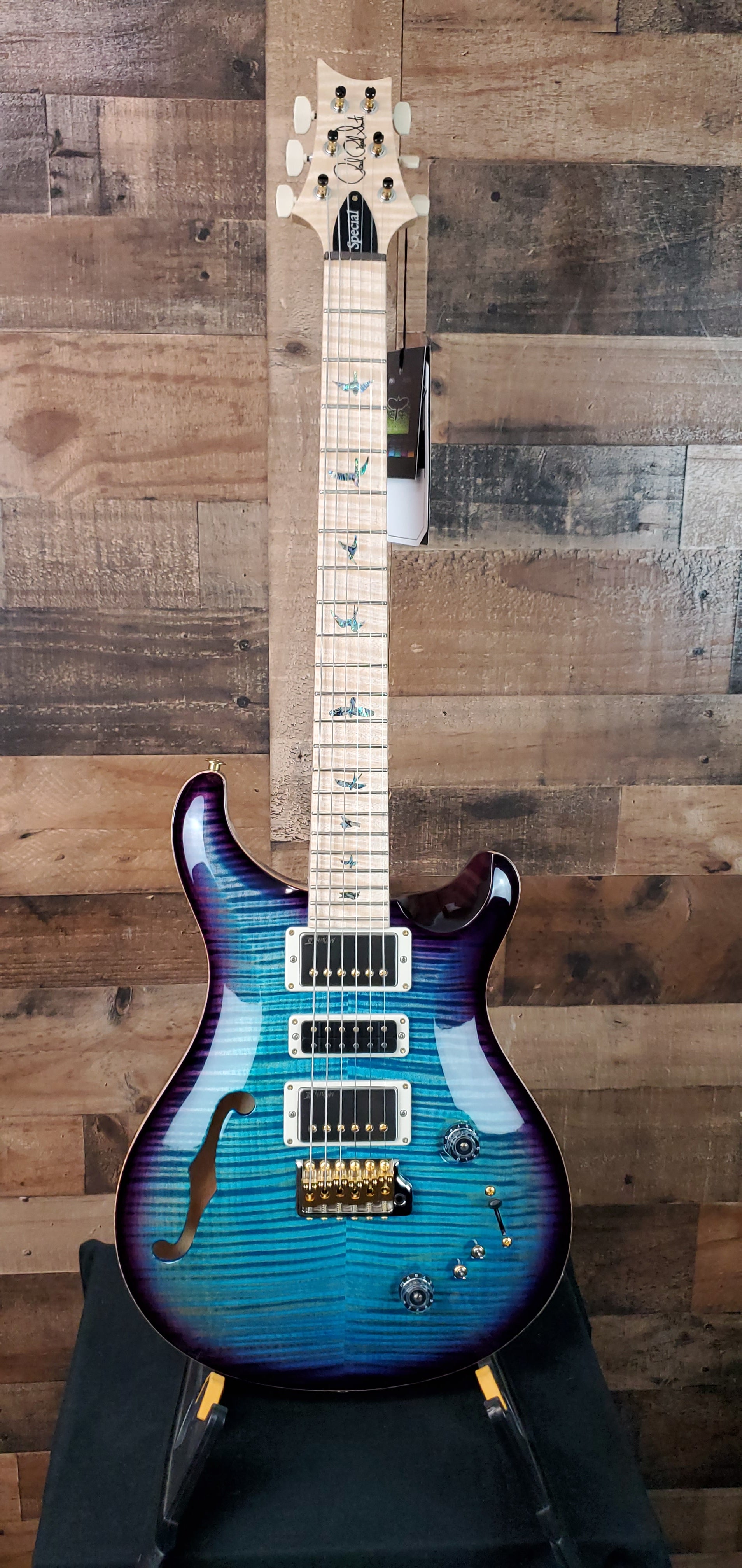 Wood Library Special 22 Semi Hollow, Custom, Flame, Aquableaux Purpleburst, Paisley Case, Signature Dealer, 737