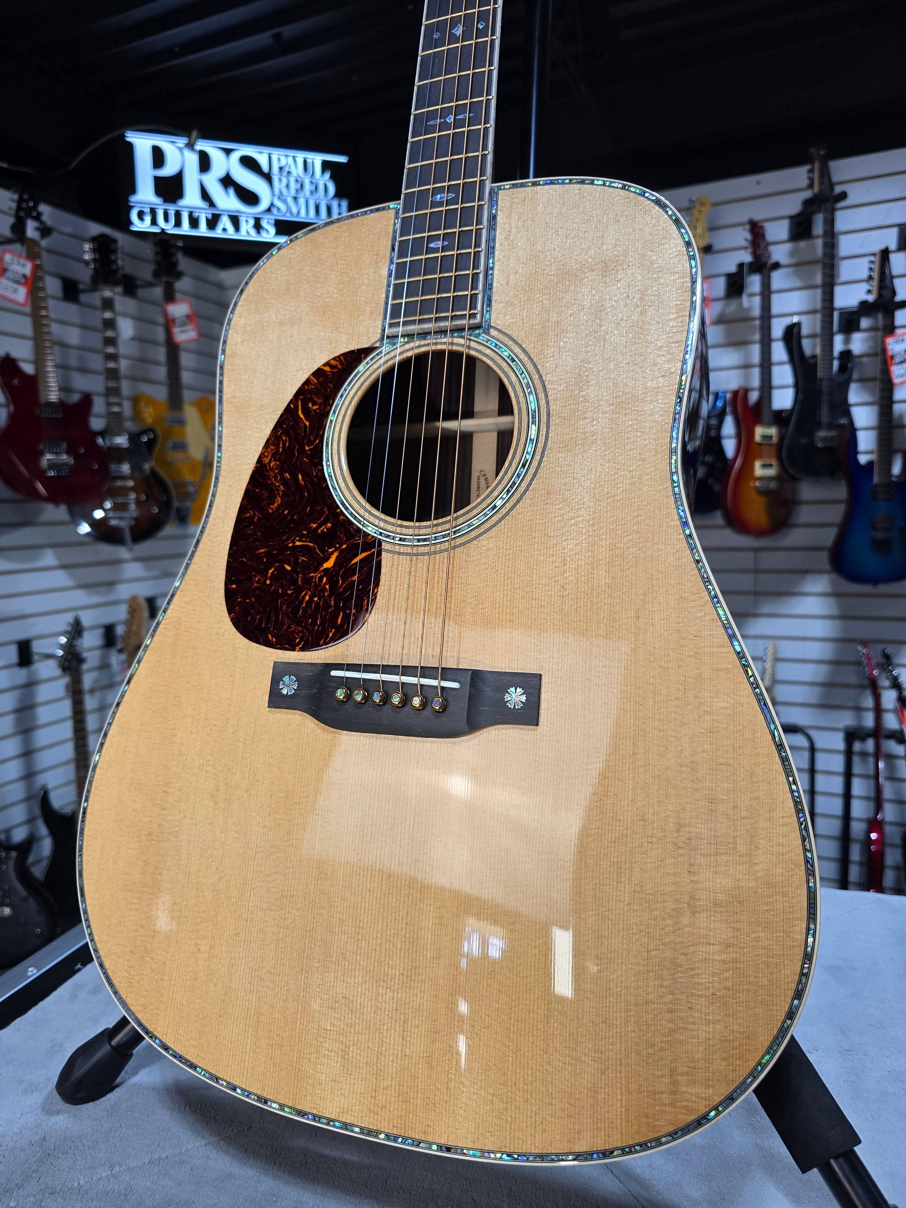 Martin D-42 Modern Deluxe Left-Handed Natural