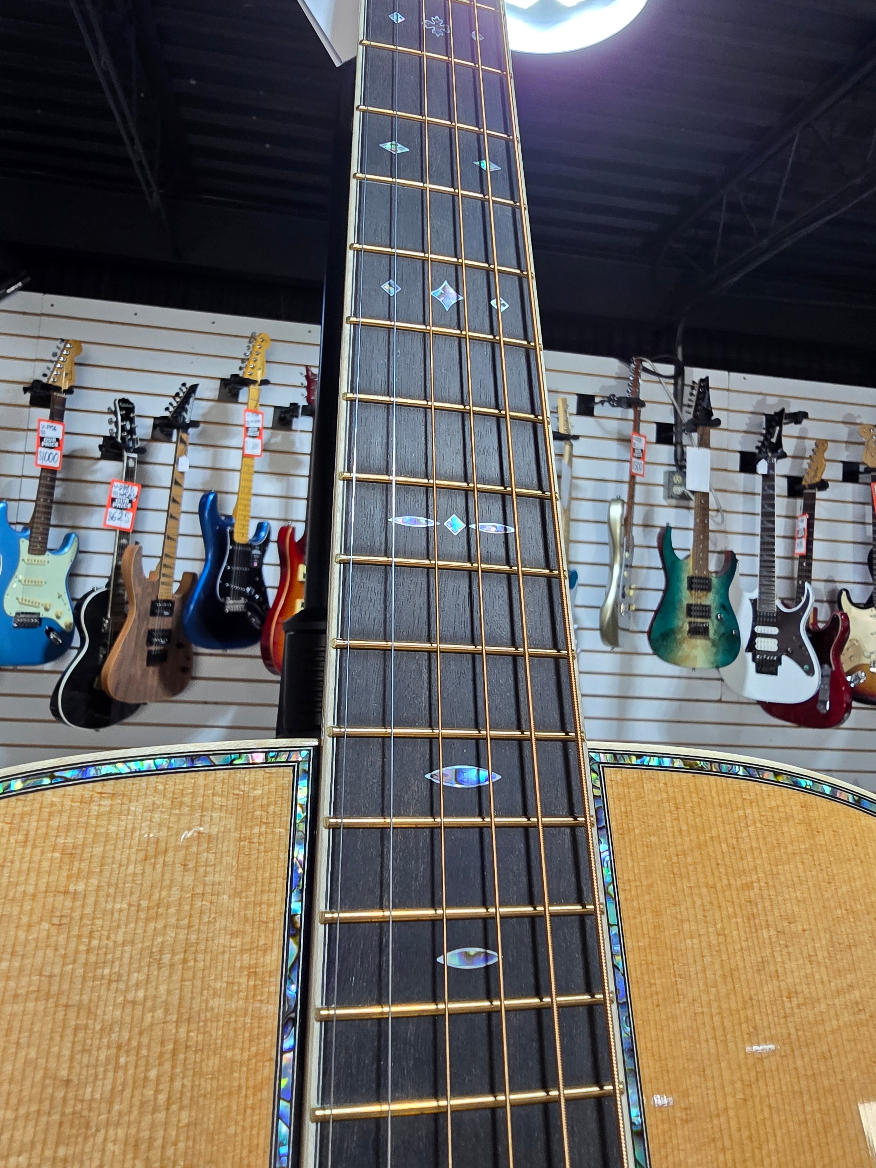 Martin D-42 Modern Deluxe Left-Handed Natural
