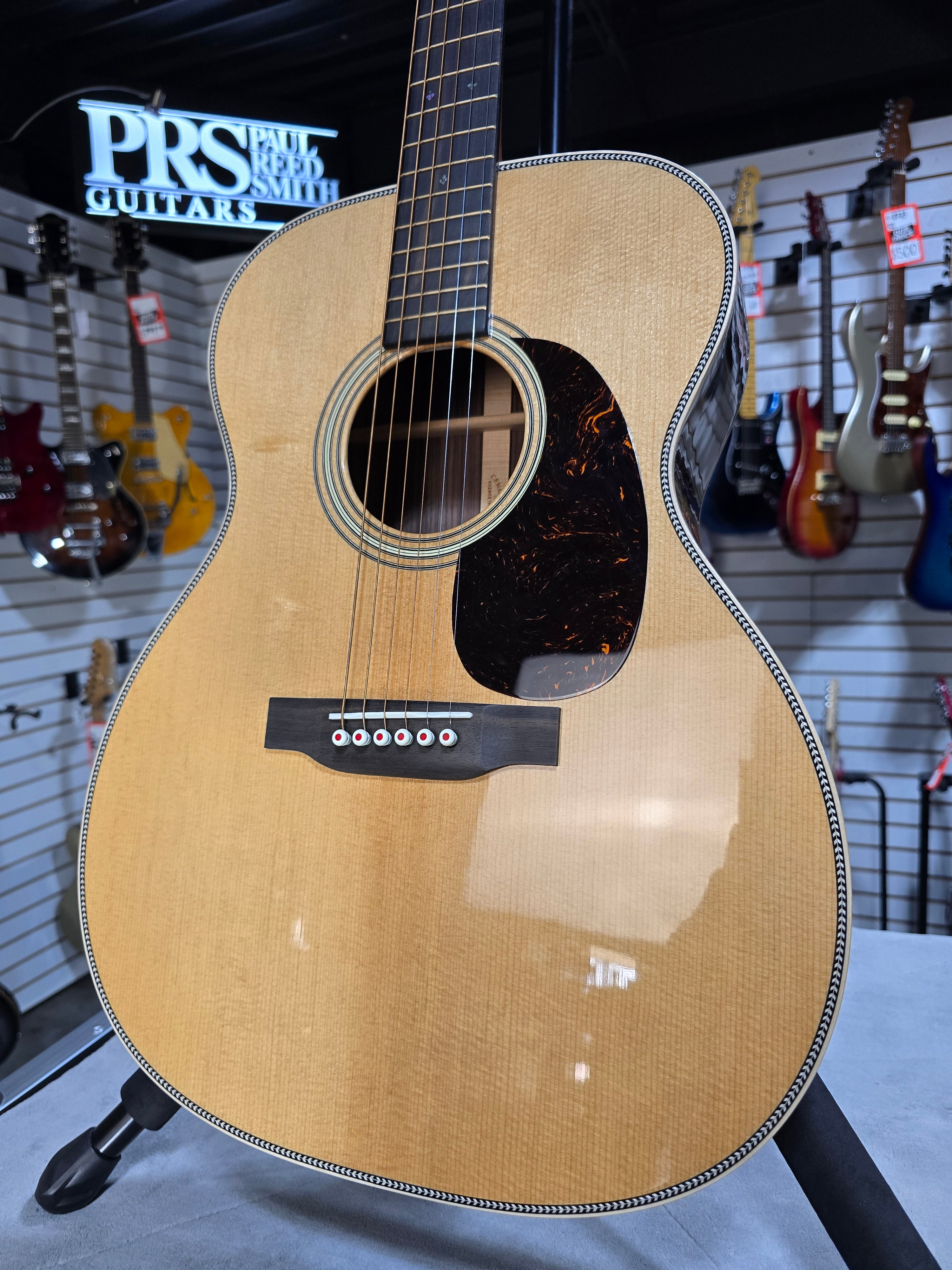 Martin 000-28 Modern Deluxe Natural