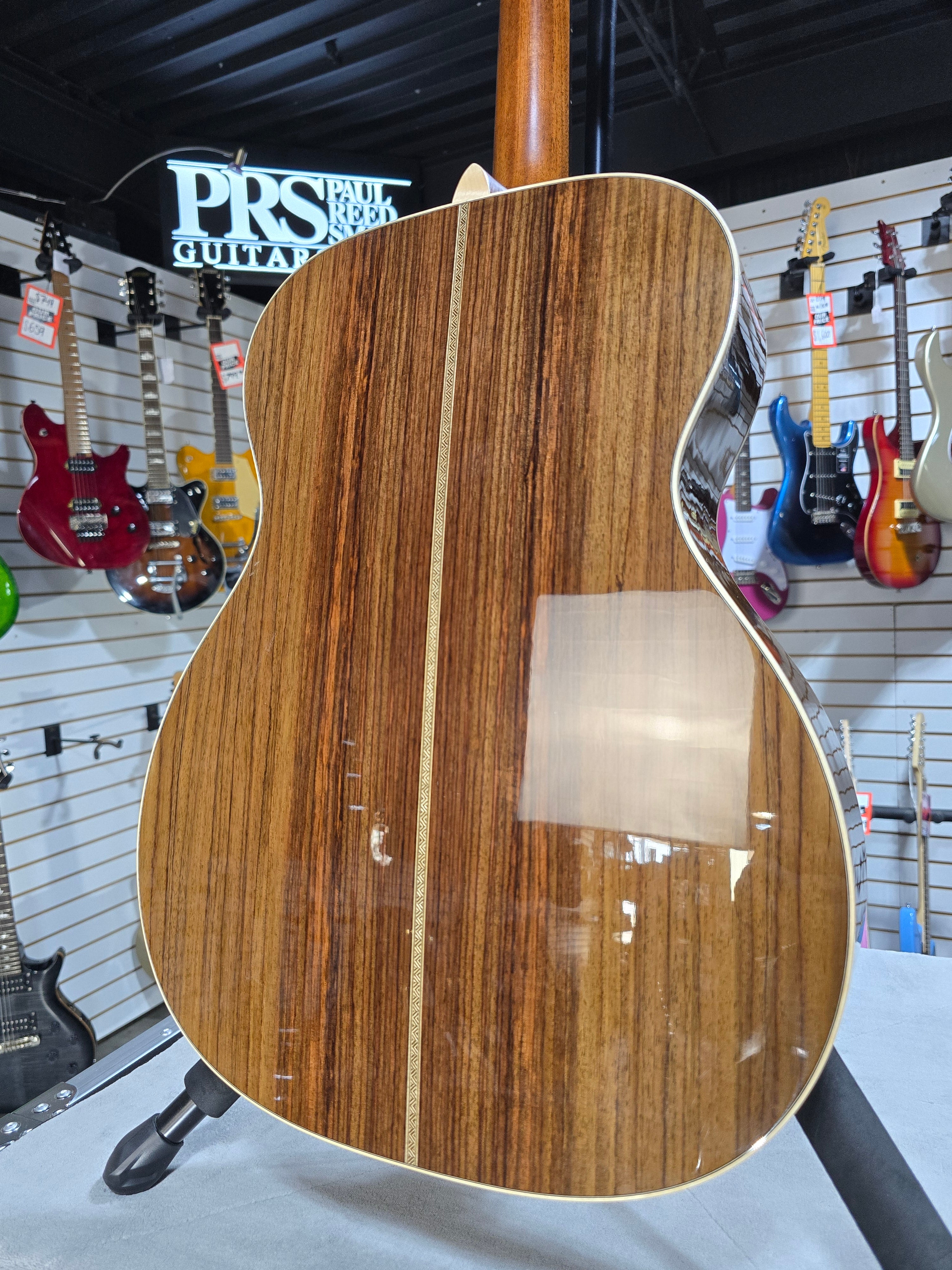 Martin 000-28 Modern Deluxe Natural