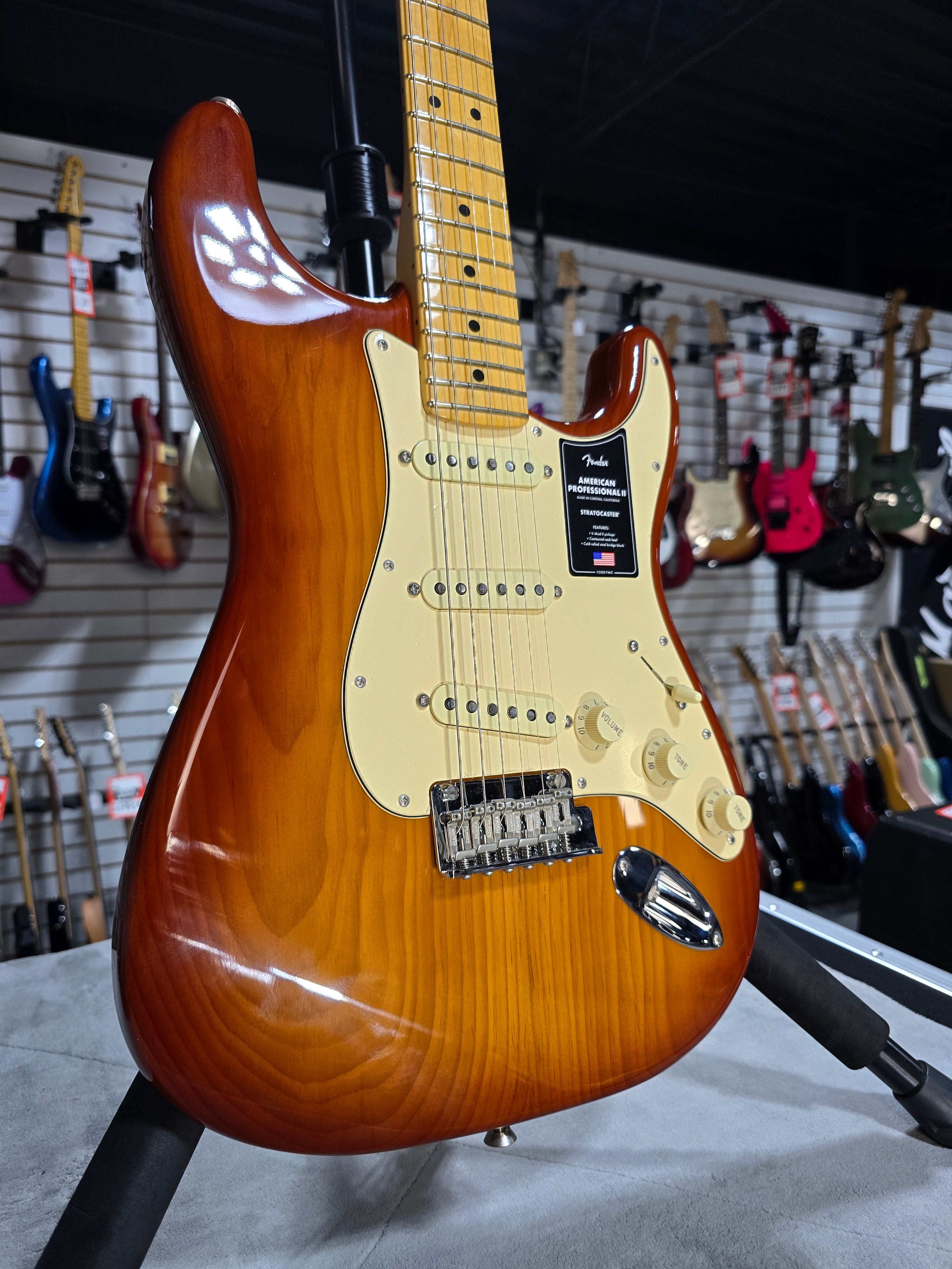 American Professional II Stratocaster - Sienna Sunburst w/Maple Fretboard #301 GET PLEK'D!
