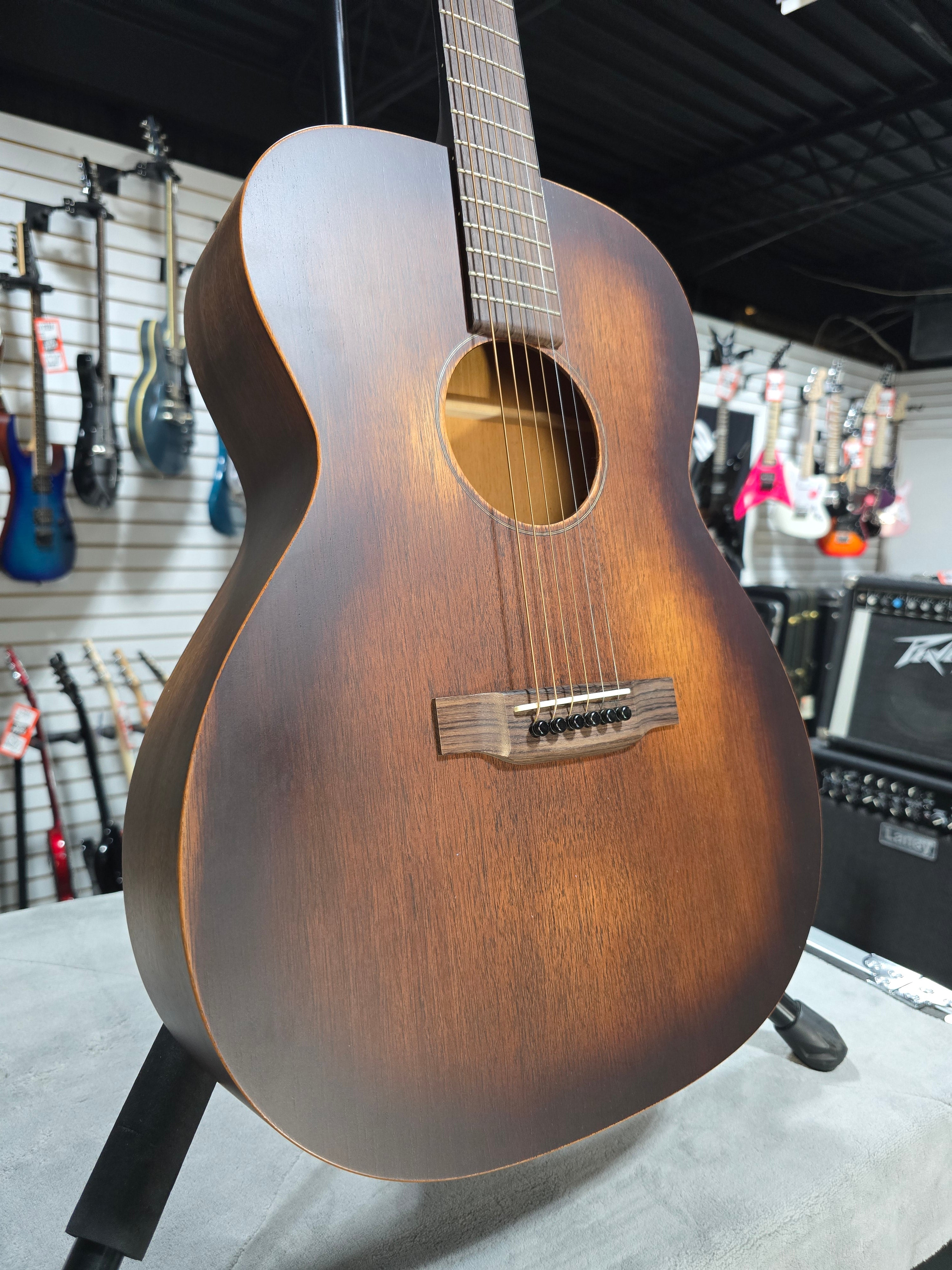 Martin 000-15M StreetMaster Mahogany Burst