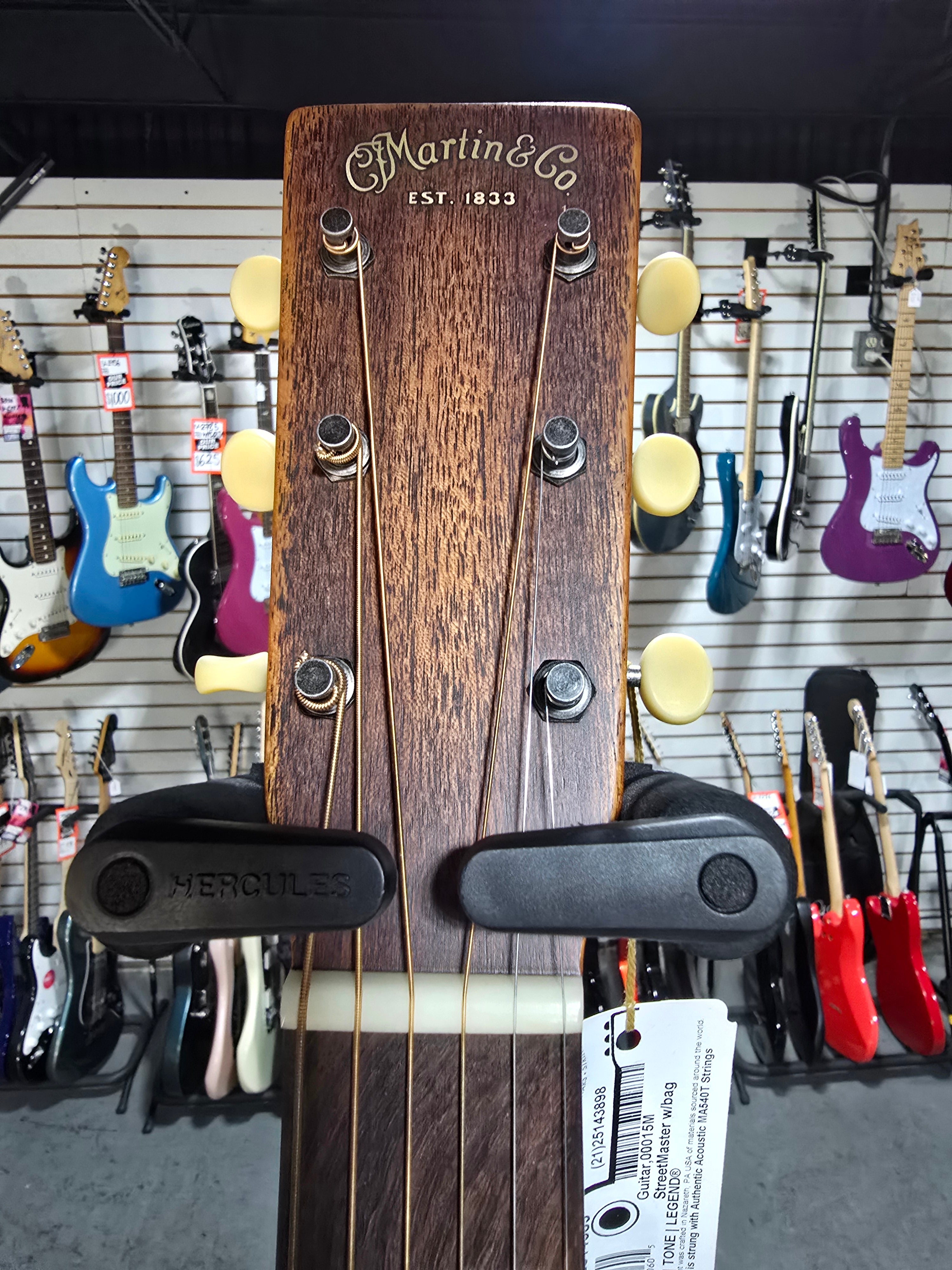 Martin 000-15M StreetMaster Mahogany Burst