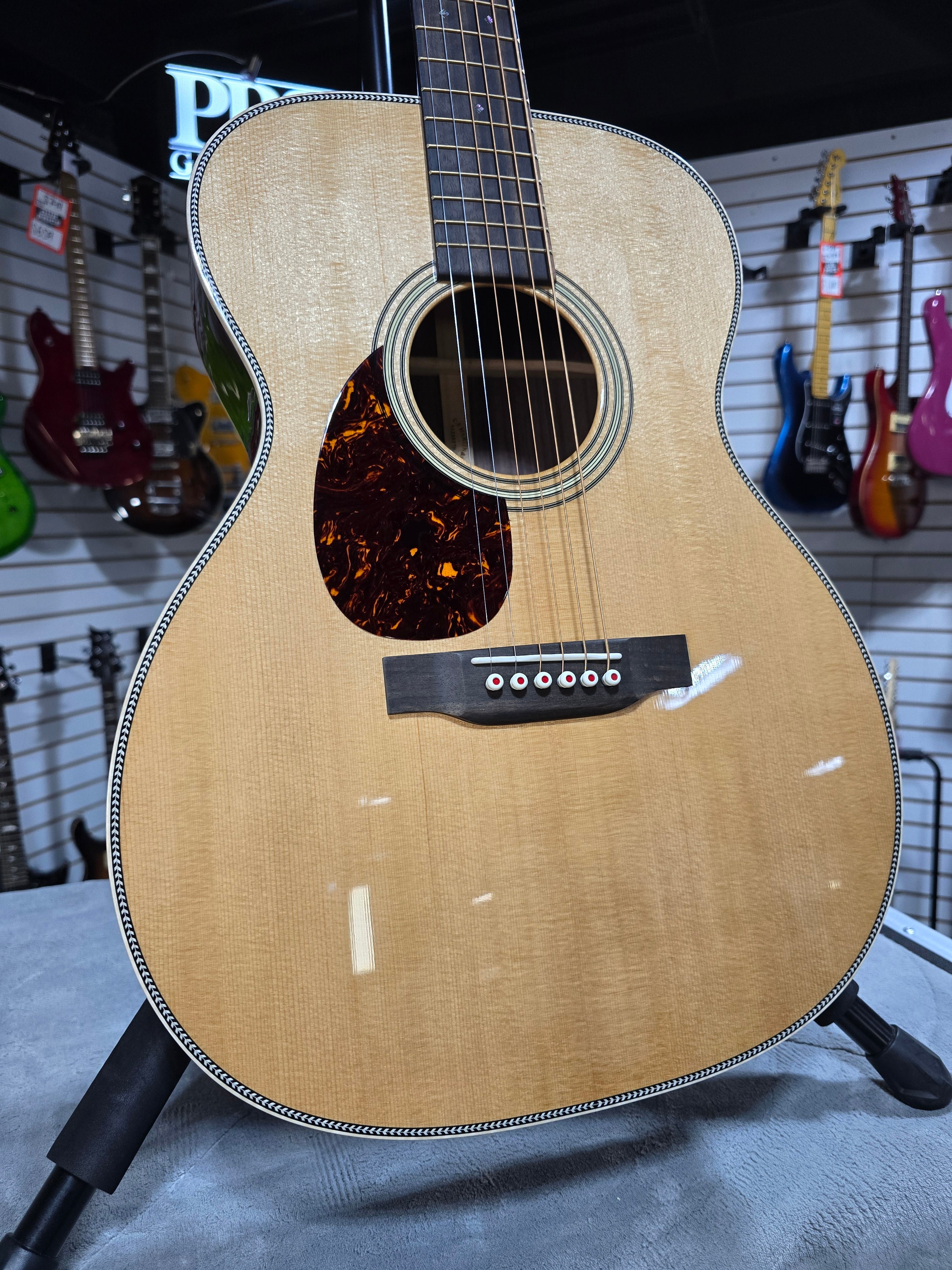 Martin OM-28 Modern Deluxe Left Handed Acoustic Guitar - Natural (2025) w/OHSC & PLEK*D #723