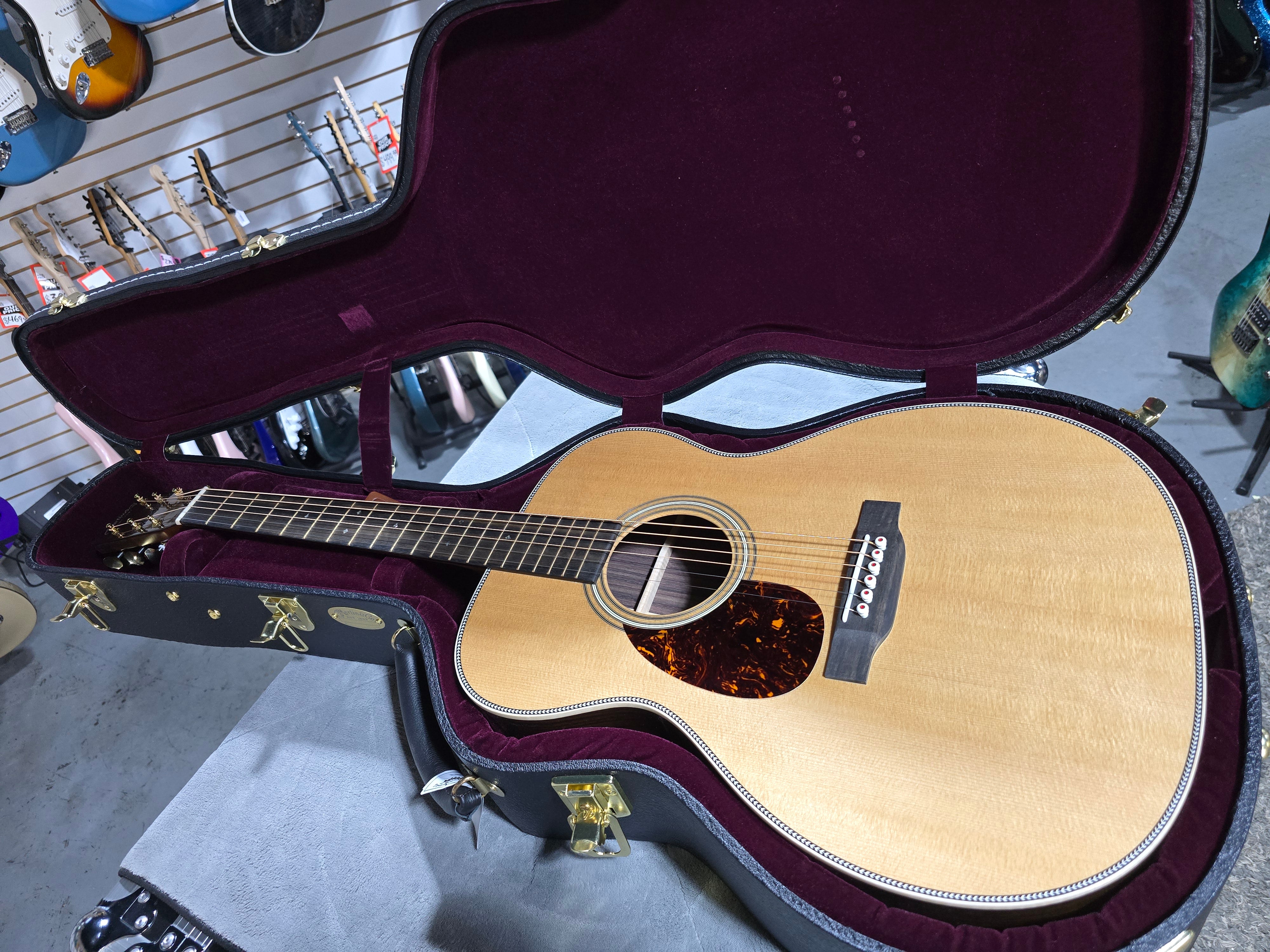 Martin OM-28 Modern Deluxe Left Handed Acoustic Guitar - Natural (2025) w/OHSC & PLEK*D #723