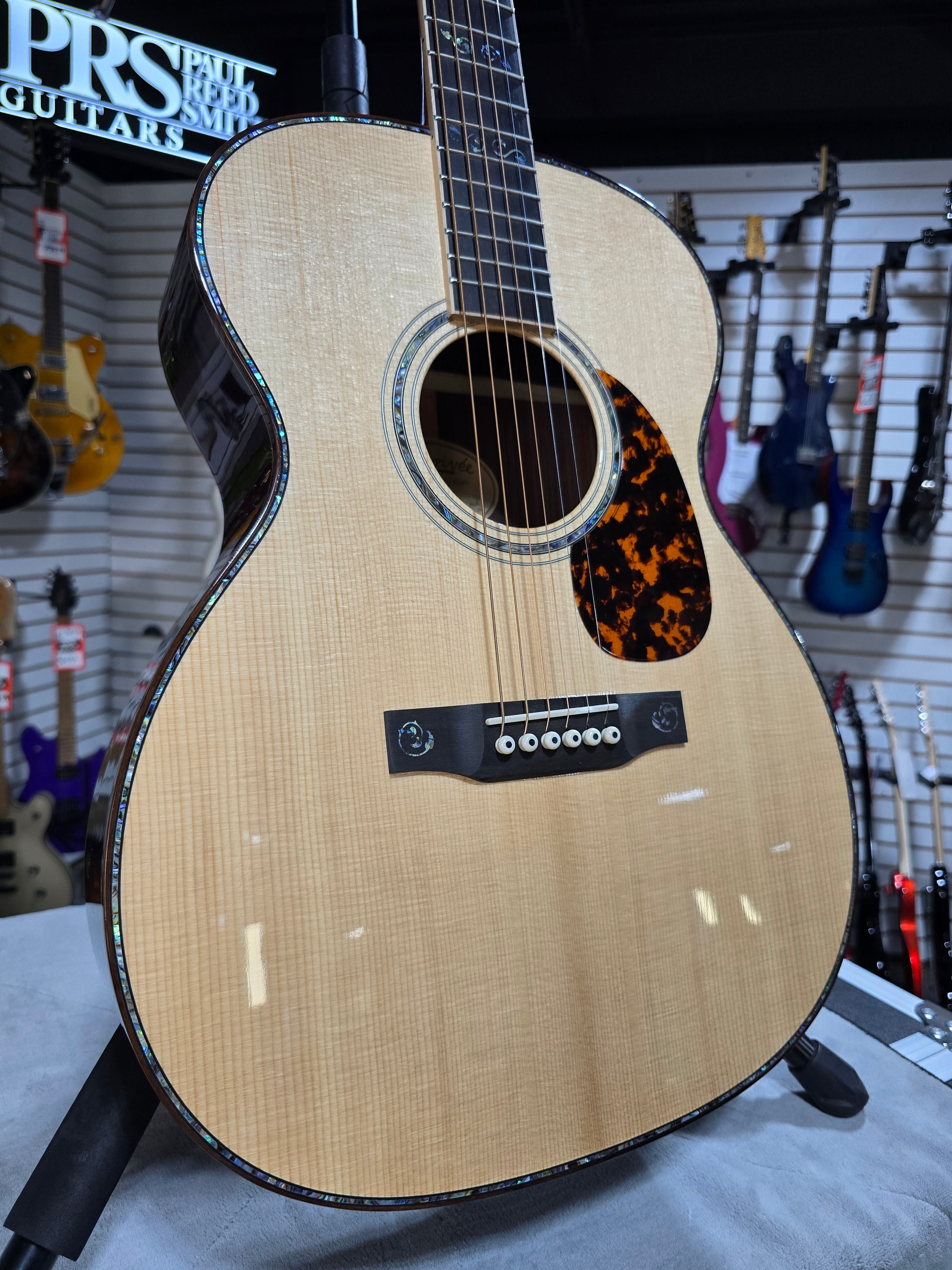 Larrivee OM-10 Acoustic Guitar - Natural - OHSC & PLEK*D