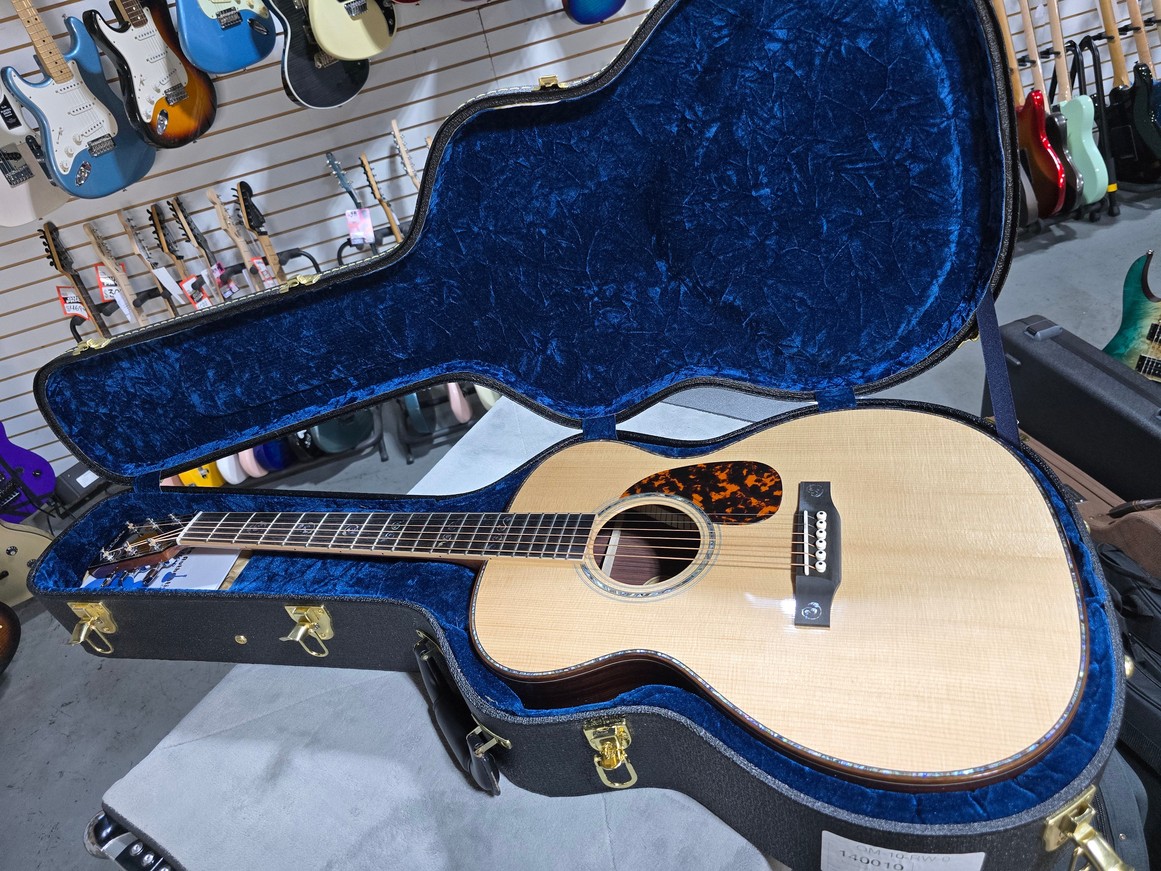 Larrivee OM-10 Acoustic Guitar - Natural - OHSC & PLEK*D