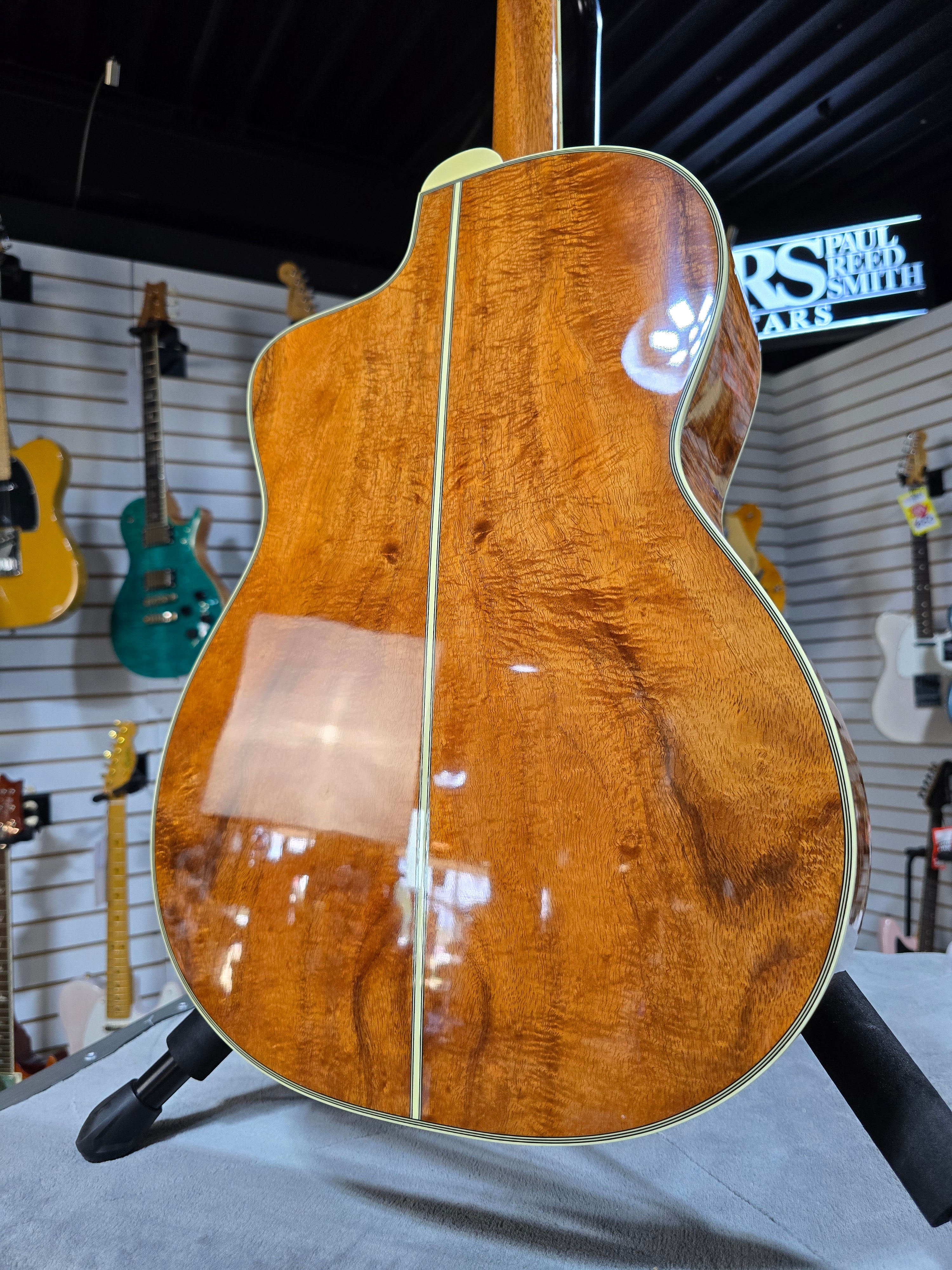 Takamine LTD2022 - Burnt Sienna Tint #195 GET PLEK'D!