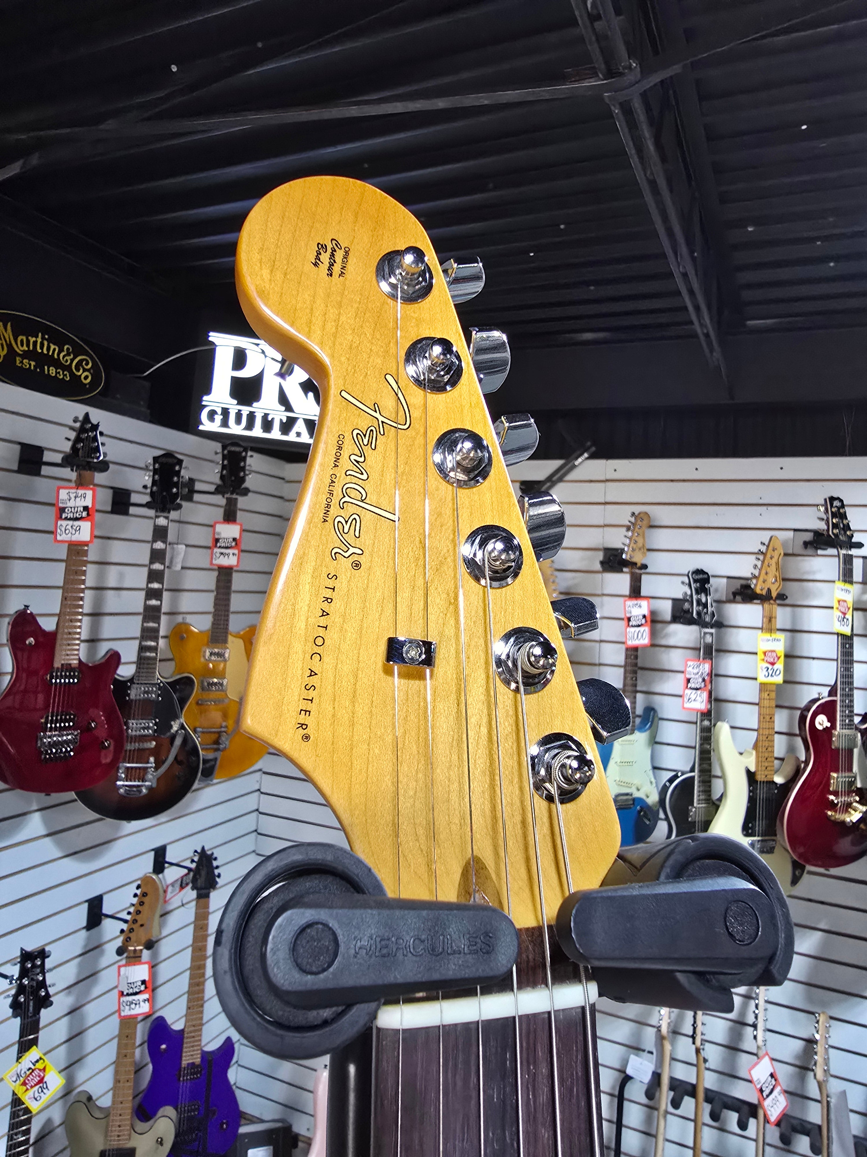 Fender American Professional II Stratocaster LH - 3 Color Sunburst w/Rosewood Fb + OSHC & PLEK*D #058