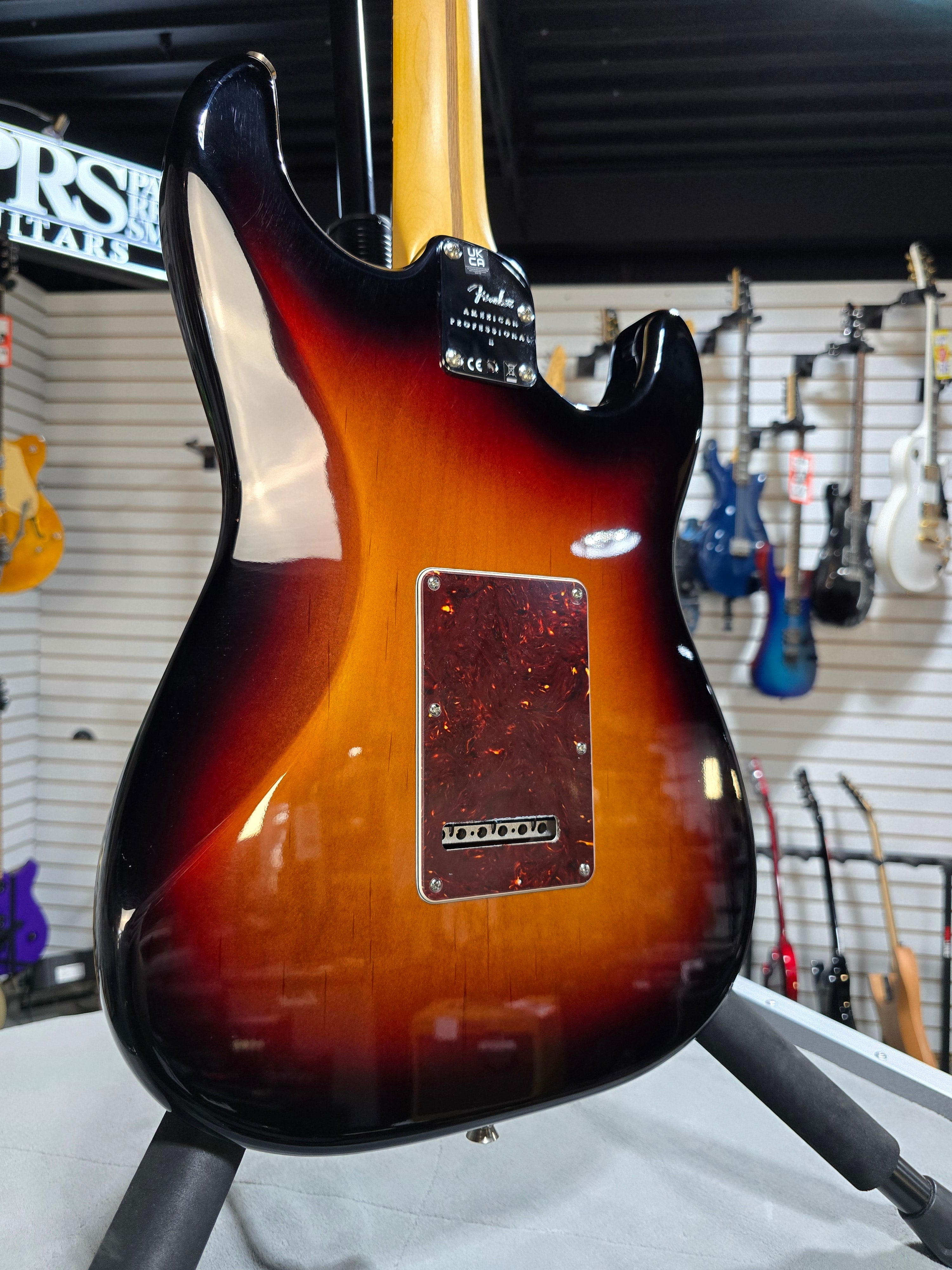 Fender American Professional II Stratocaster LH - 3 Color Sunburst w/Rosewood Fb + OSHC & PLEK*D #058