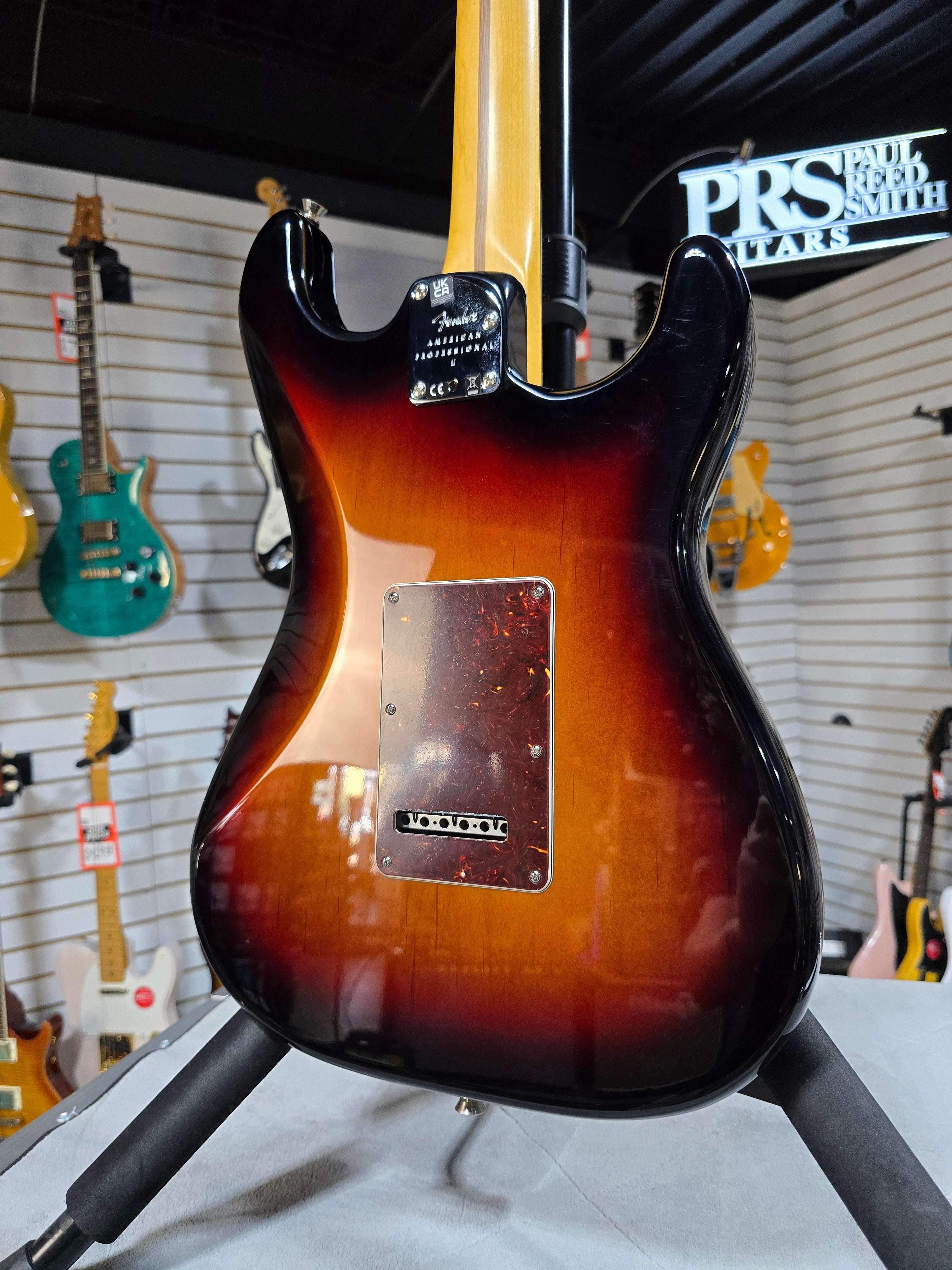 Fender American Professional II Stratocaster LH - 3 Color Sunburst w/Rosewood Fb + OSHC & PLEK*D #058