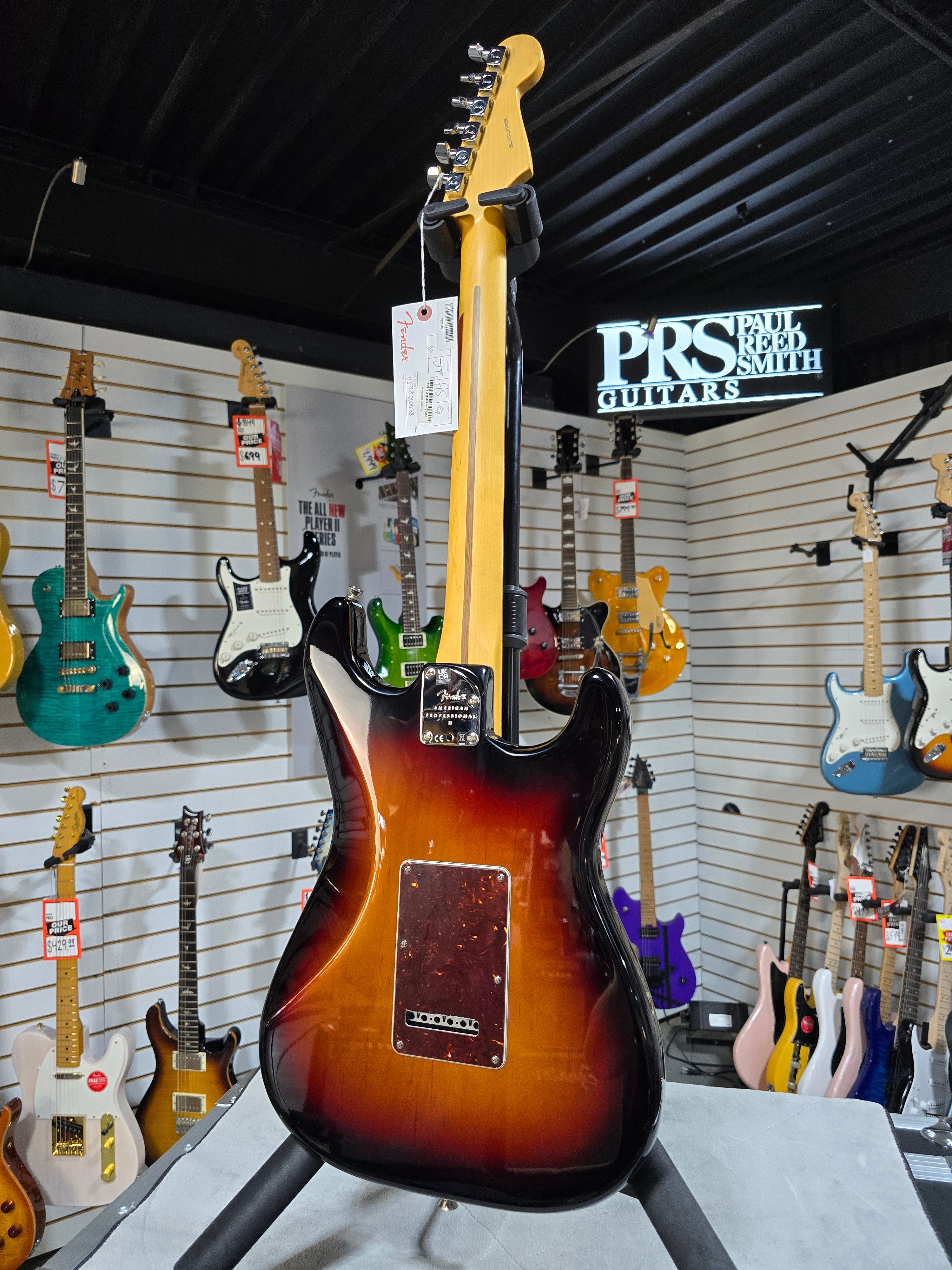 Fender American Professional II Stratocaster LH - 3 Color Sunburst w/Rosewood Fb + OSHC & PLEK*D #058