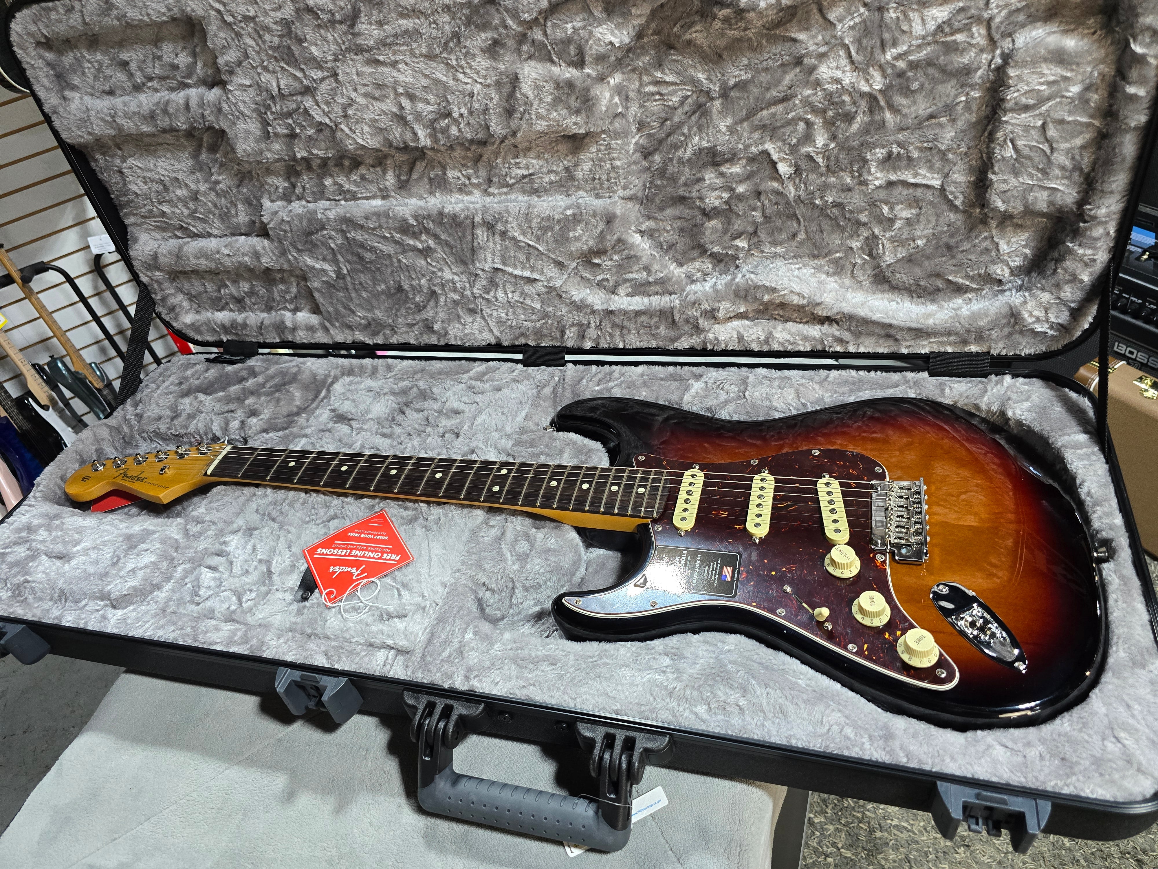 Fender American Professional II Stratocaster LH - 3 Color Sunburst w/Rosewood Fb + OSHC & PLEK*D #058