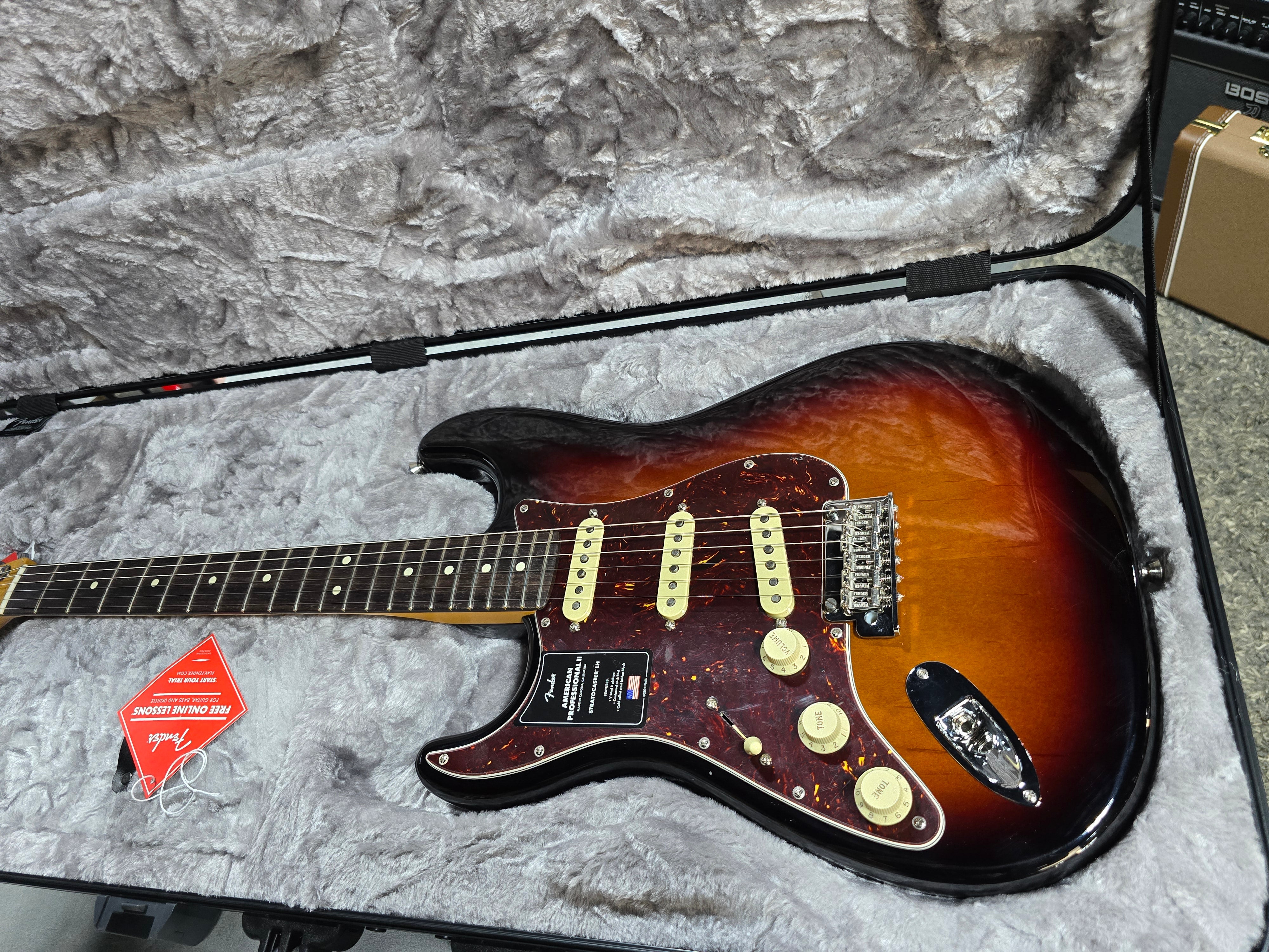 Fender American Professional II Stratocaster LH - 3 Color Sunburst w/Rosewood Fb + OSHC & PLEK*D #058