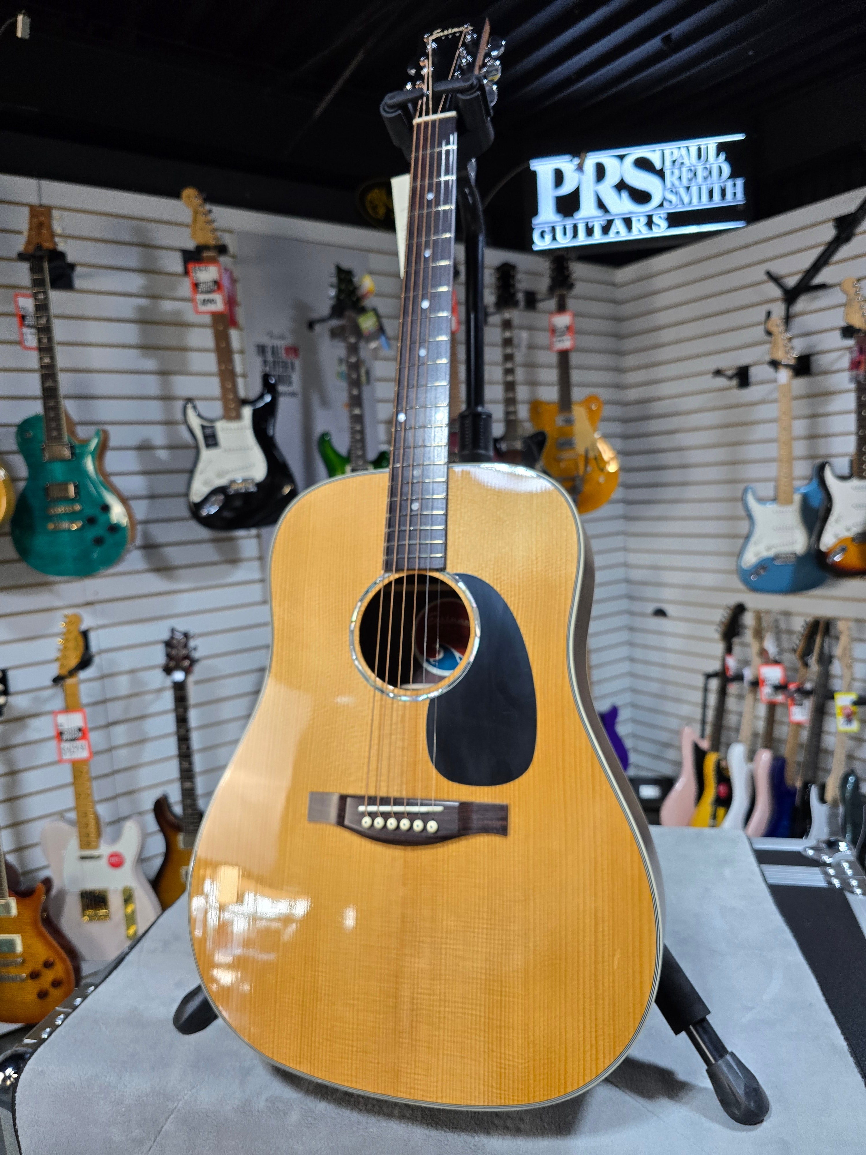 Eastman PCH2-D Acoustic Guitar - Natural w/ Gig Bag #701