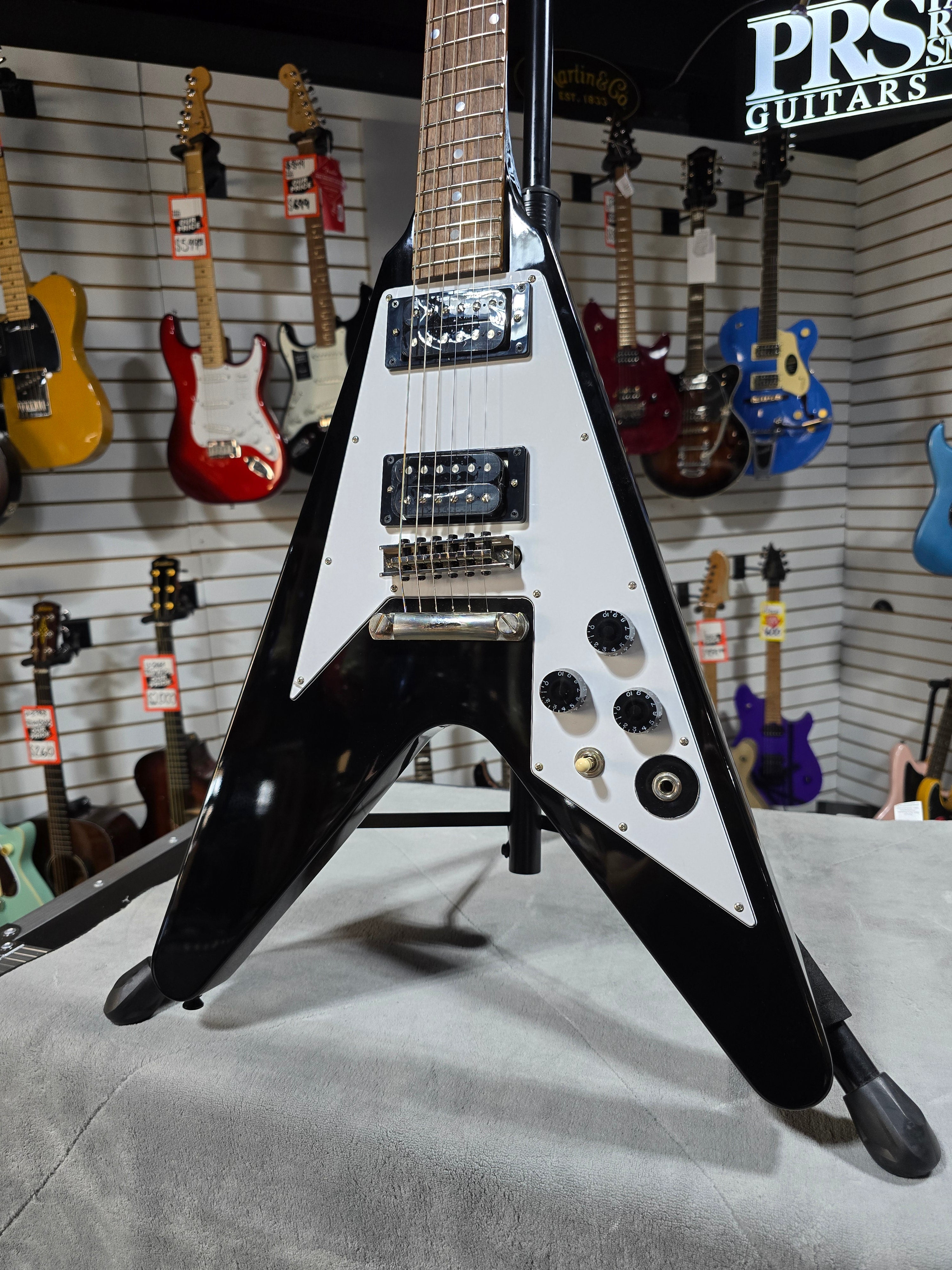 Epiphone Kirk Hammett 1979 Flying V - Ebony W/ OHSC & PLEK*D #902