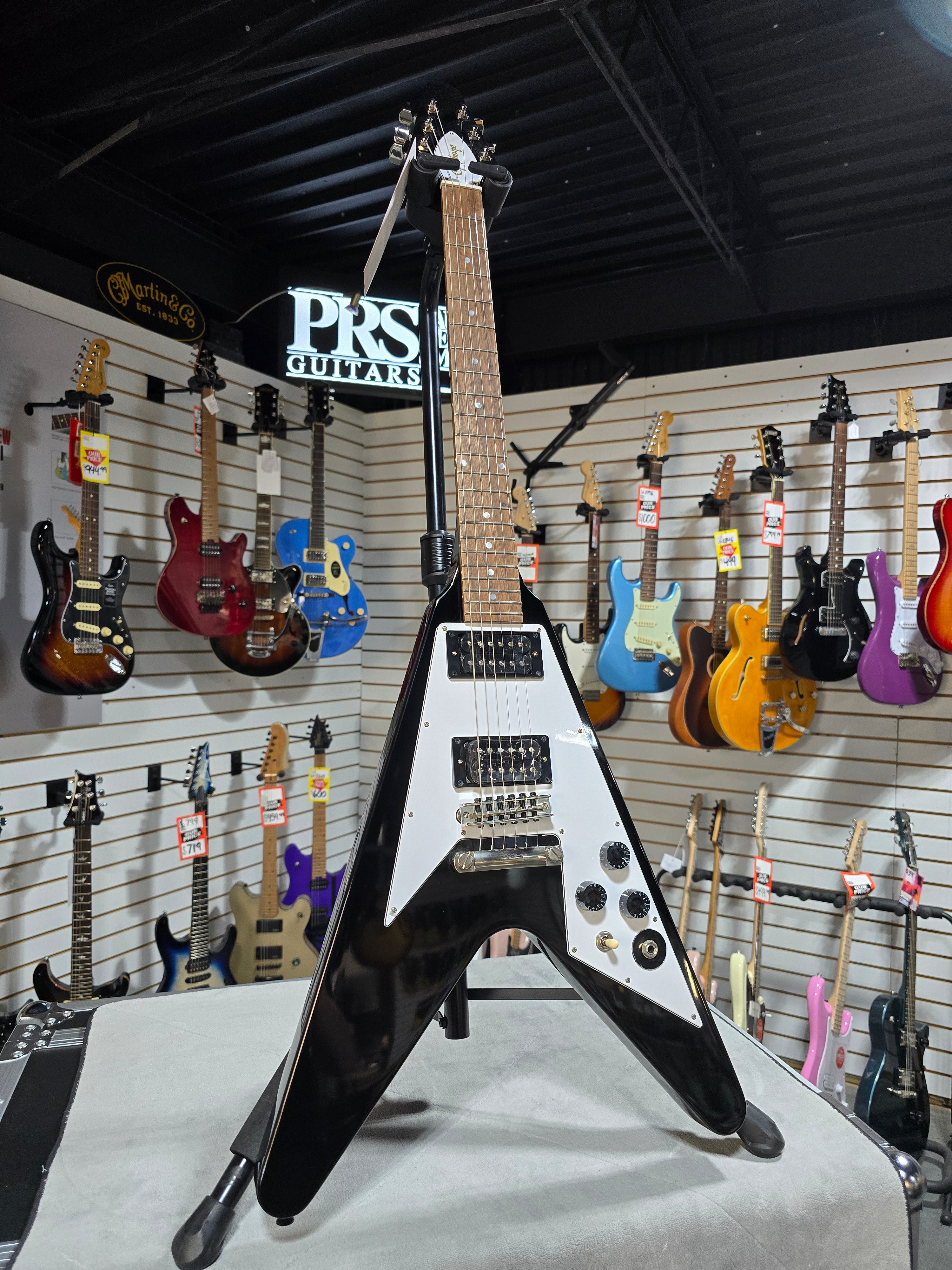 Epiphone Kirk Hammett 1979 Flying V - Ebony W/ OHSC & PLEK*D #902