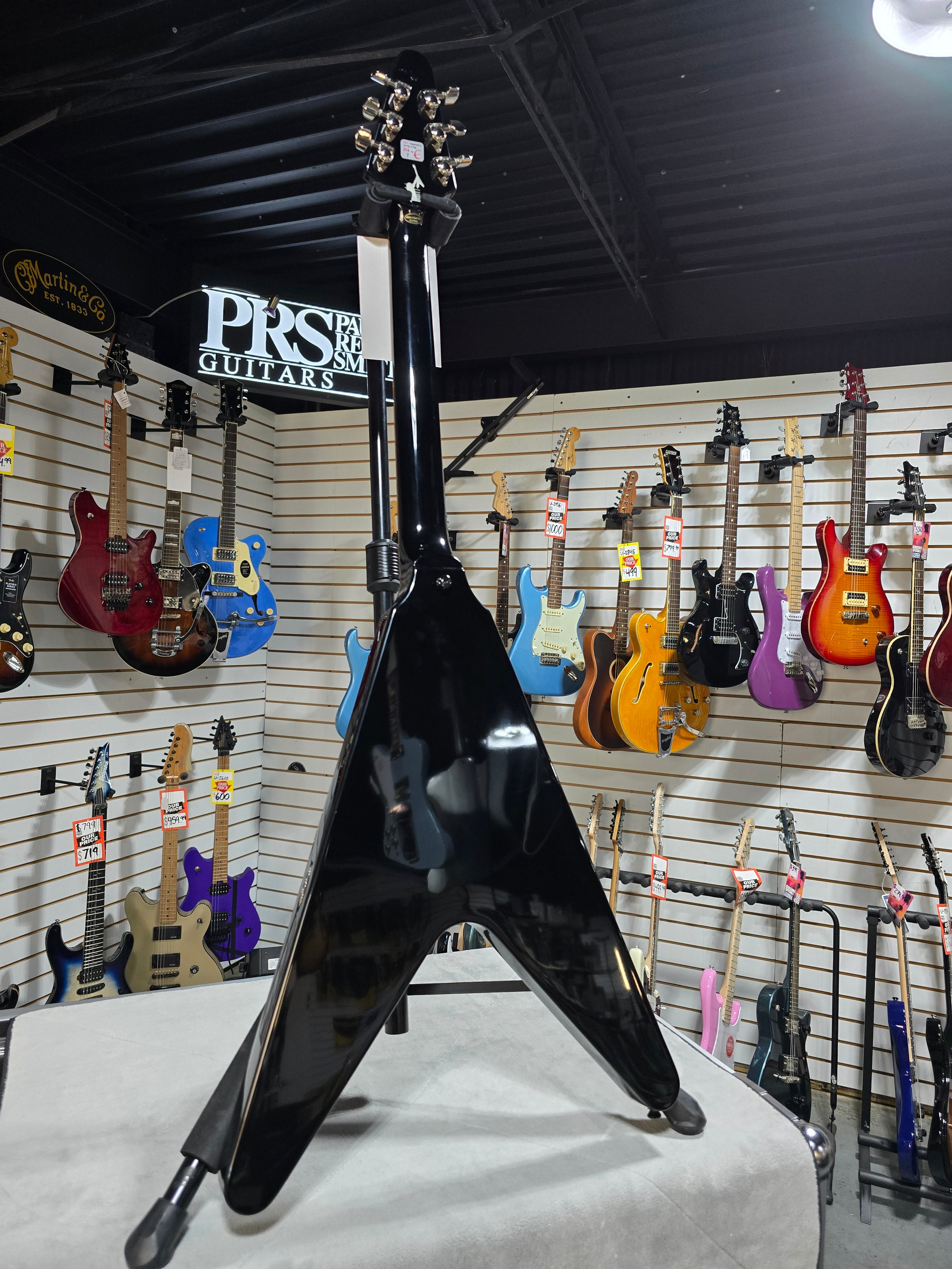 Epiphone Kirk Hammett 1979 Flying V - Ebony W/ OHSC & PLEK*D #902