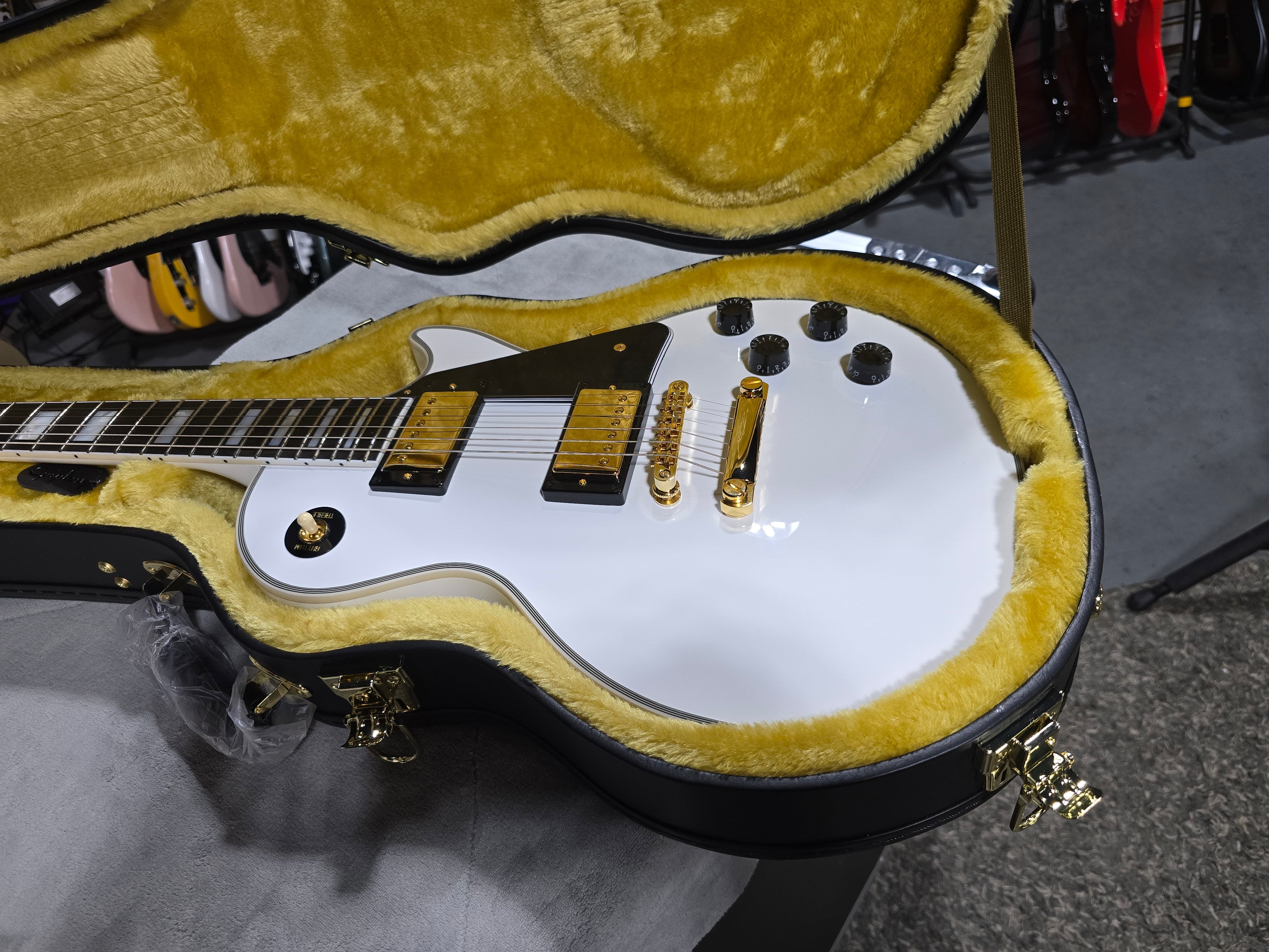 Epiphone Les Paul Custom Electric Guitar - Alpine White W/ OHSC & PLEK*D #288