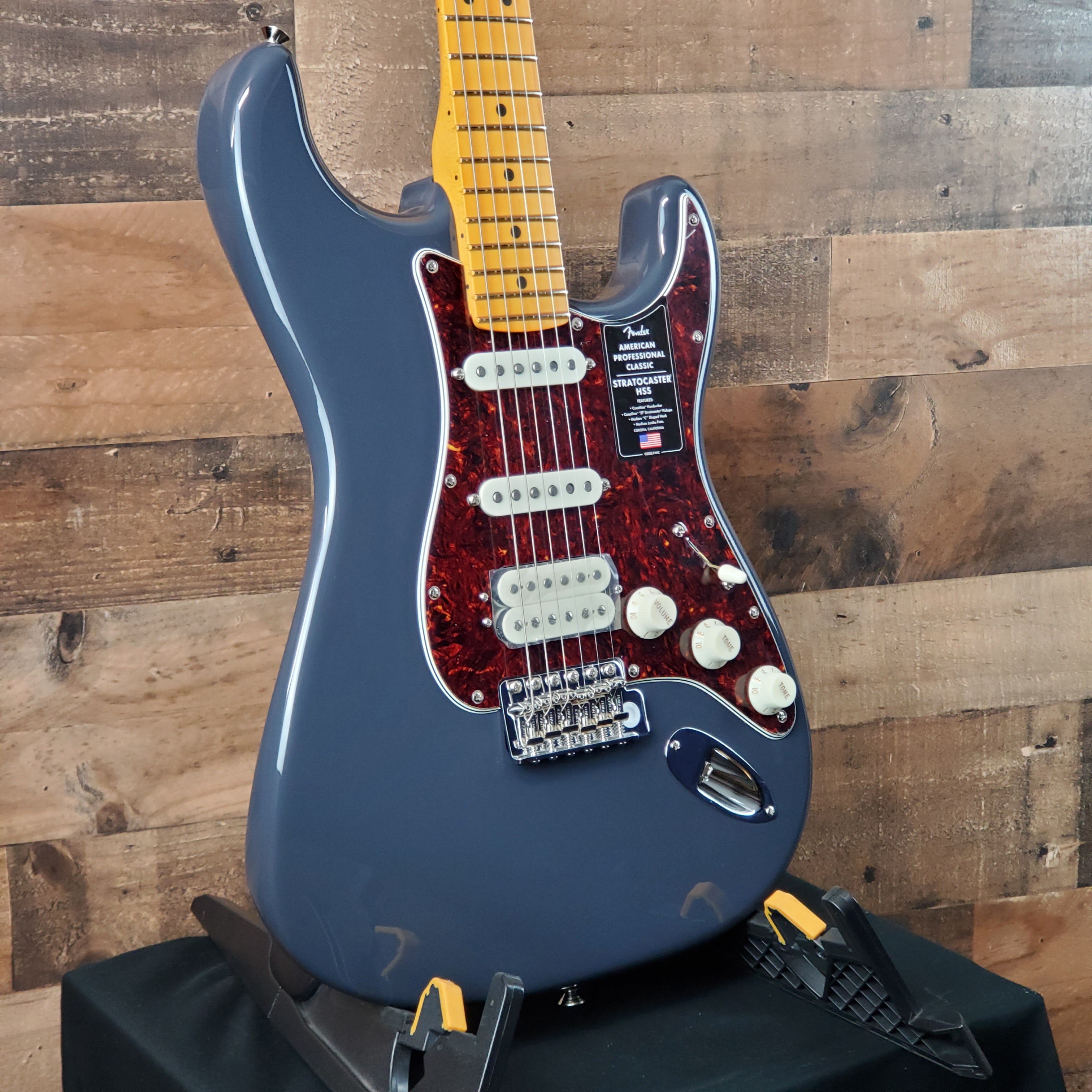 Fender American Professional Classic Stratocaster HSS Electric Guitar - Faded Black, Gig Bag, 538