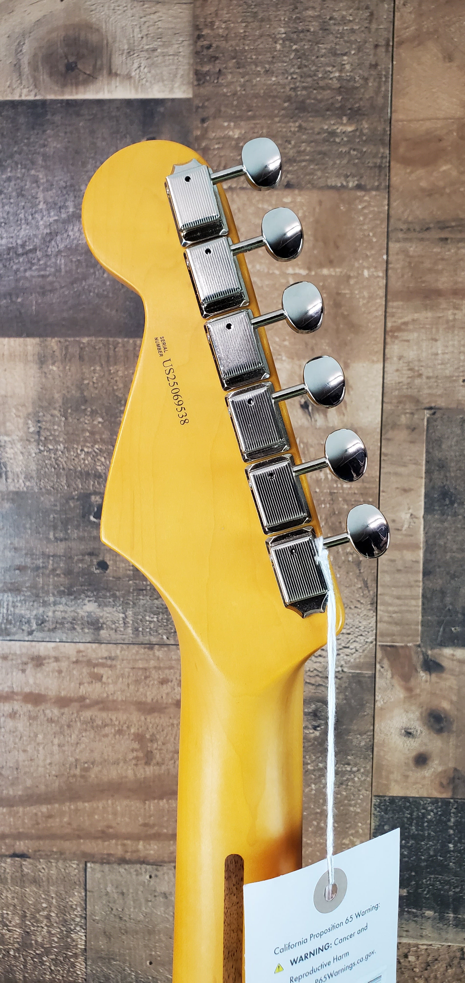 Fender American Professional Classic Stratocaster HSS Electric Guitar - Faded Black, Gig Bag, 538