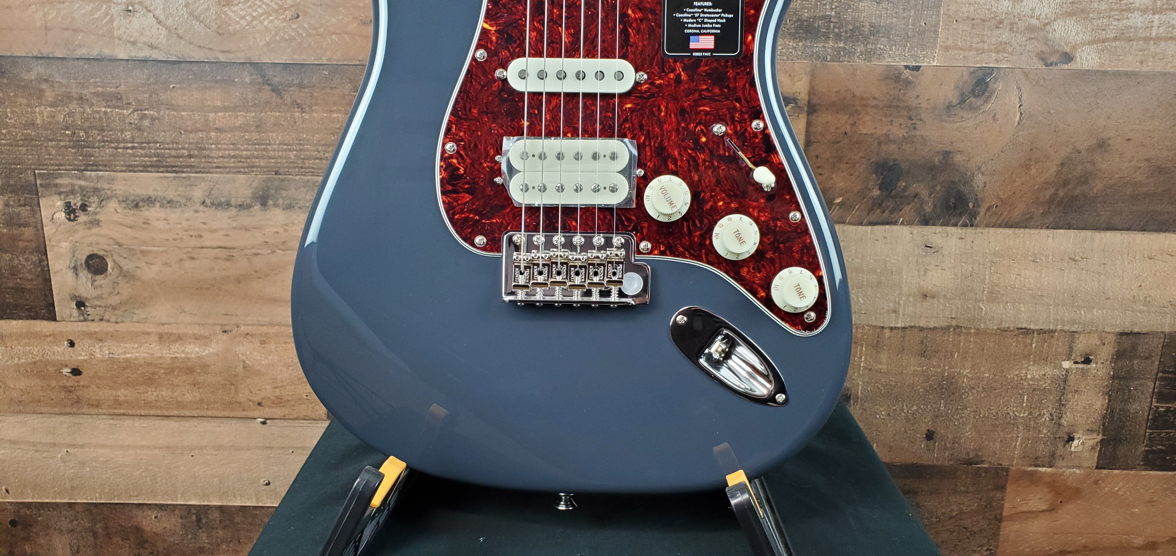 Fender American Professional Classic Stratocaster HSS Electric Guitar - Faded Black, Gig Bag, 538