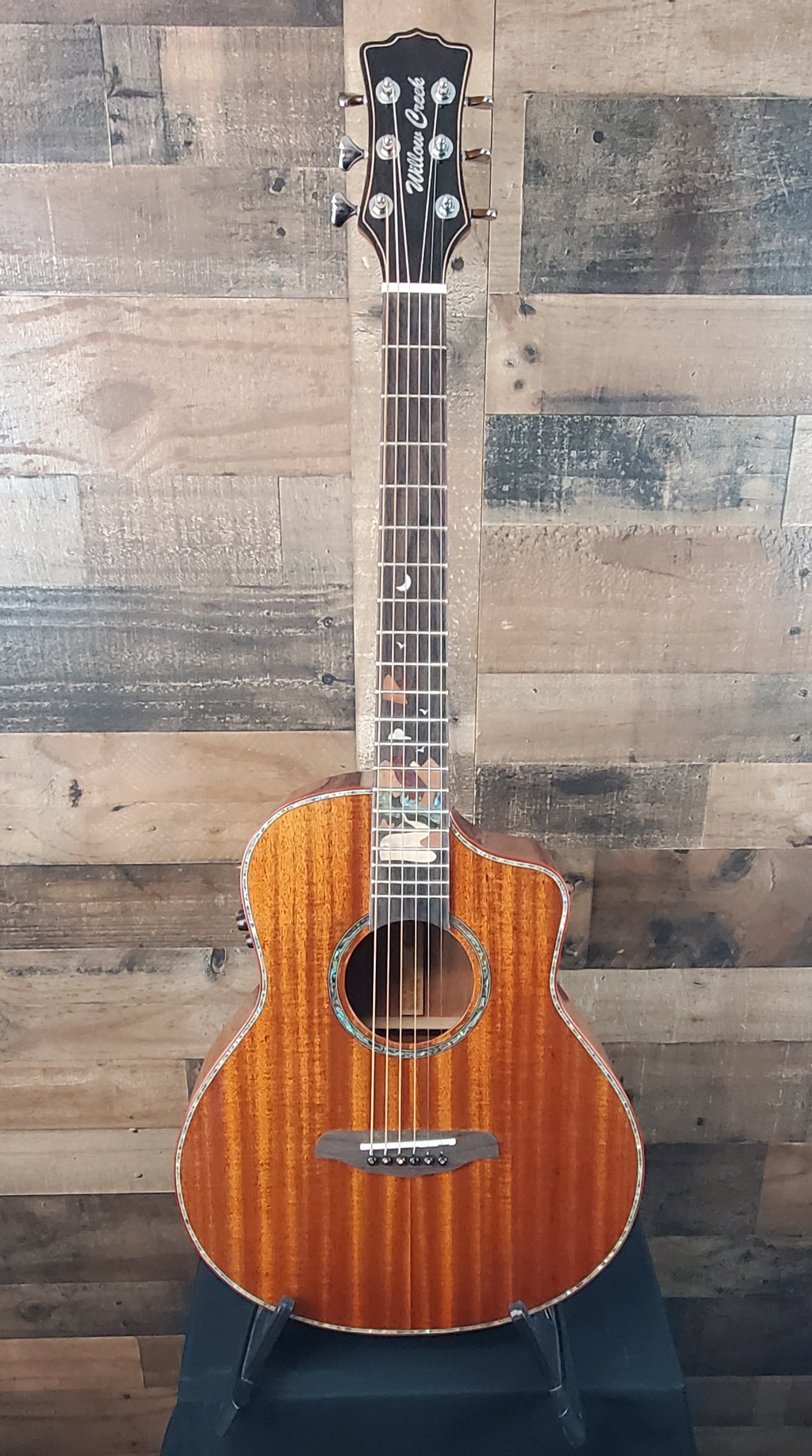Willow Creek Suncreek-M Acoustic/Electric Guitar #131