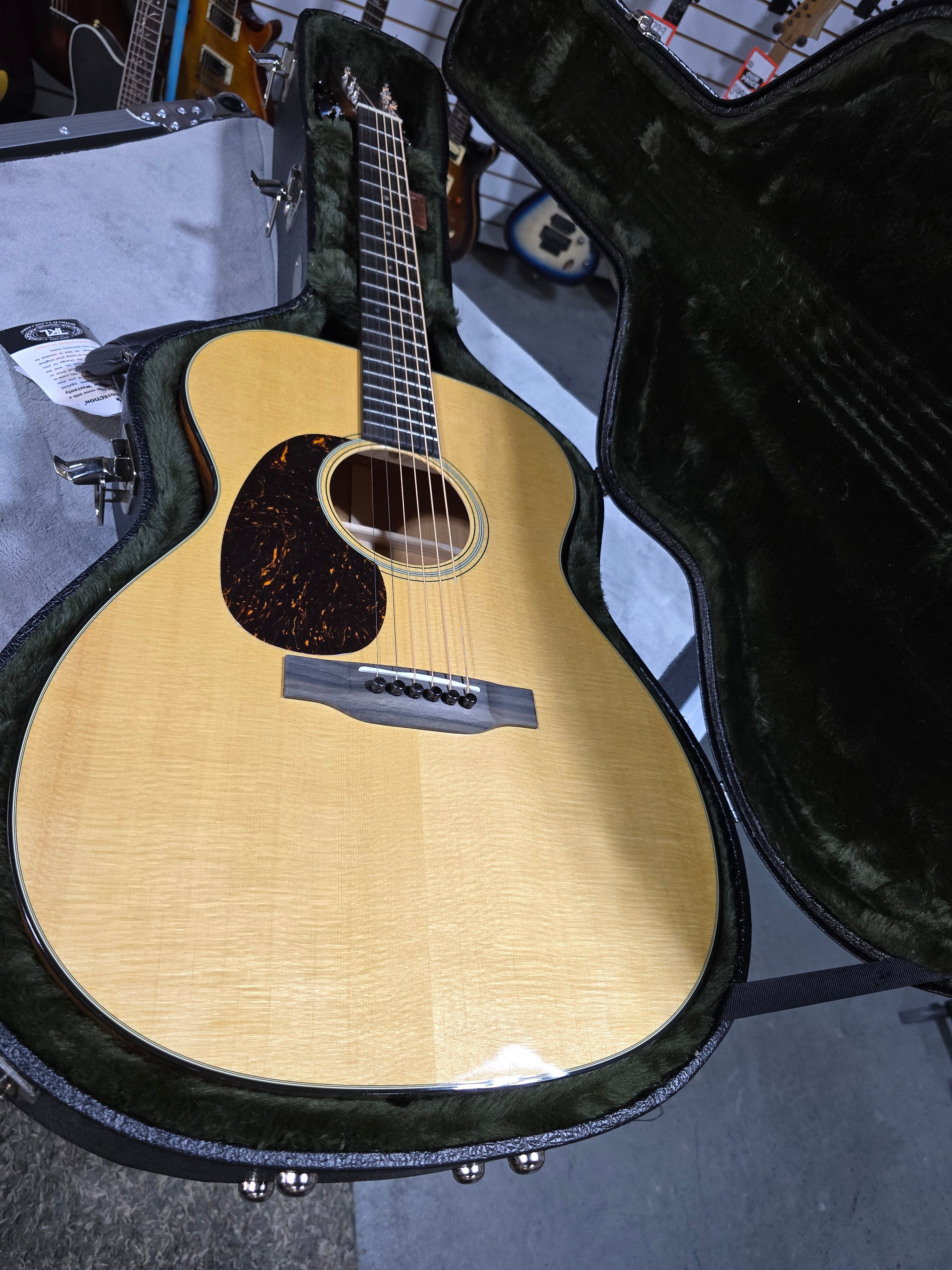 2025 Martin 000-18 Standard Series Left Handed Acoustic Guitar - Natural Aging Toner w/ OHSC & PLEK*D #839
