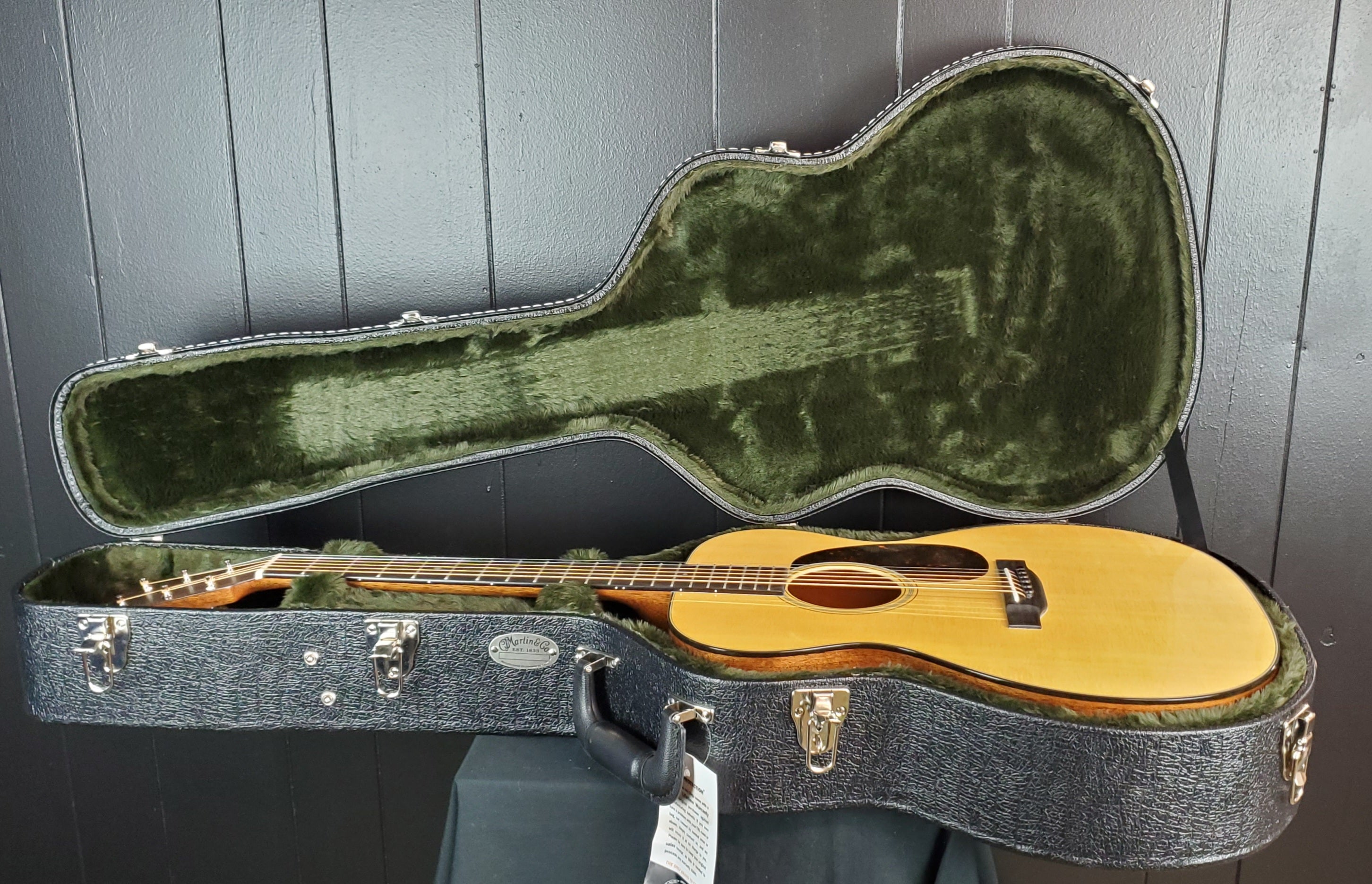 Martin 000-18 Standard Series Acoustic Guitar - Natural with Aging Toner- FREE SHIP 583