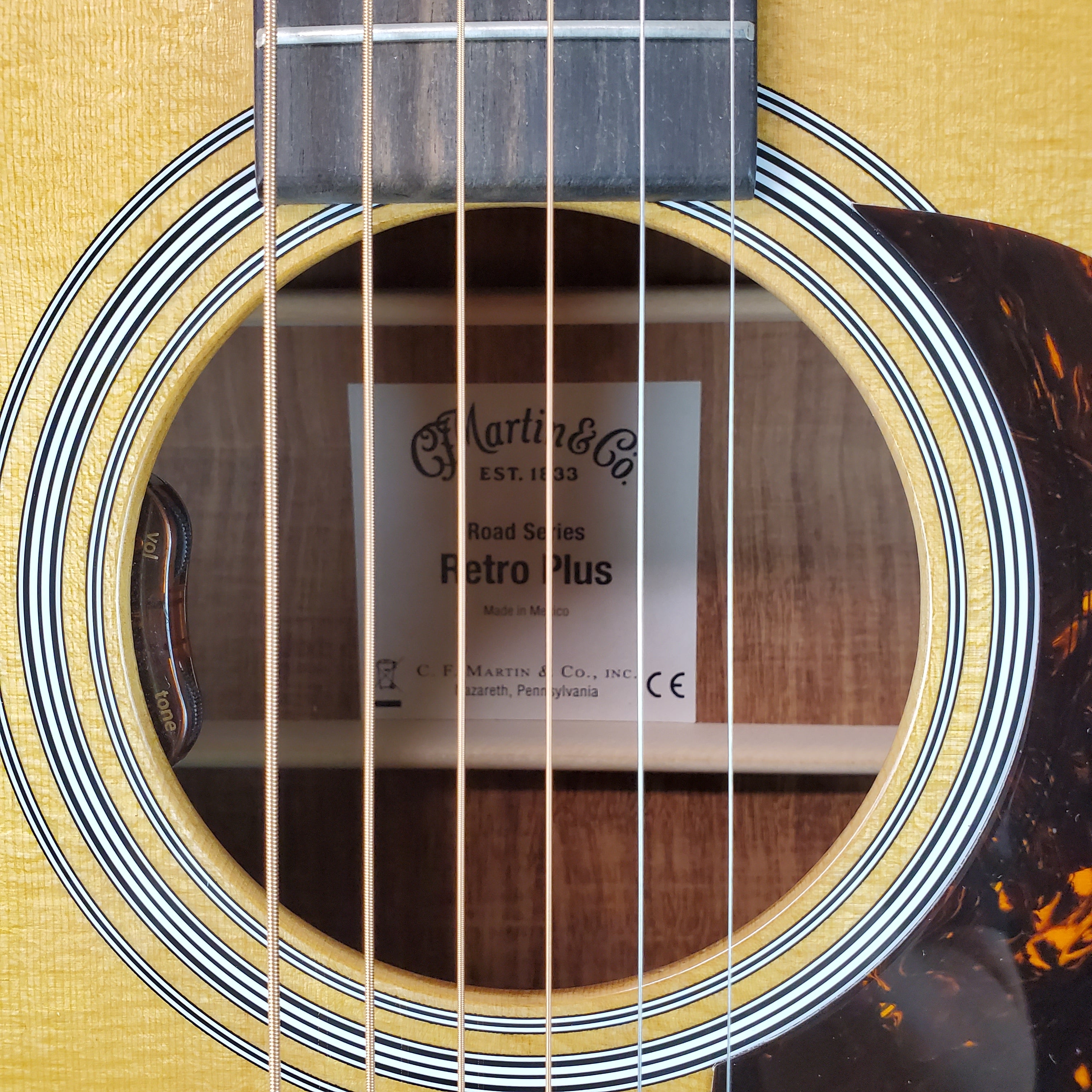 Martin Road Series 000E Retro Plus Granadillo Acoustic-electric Guitar
