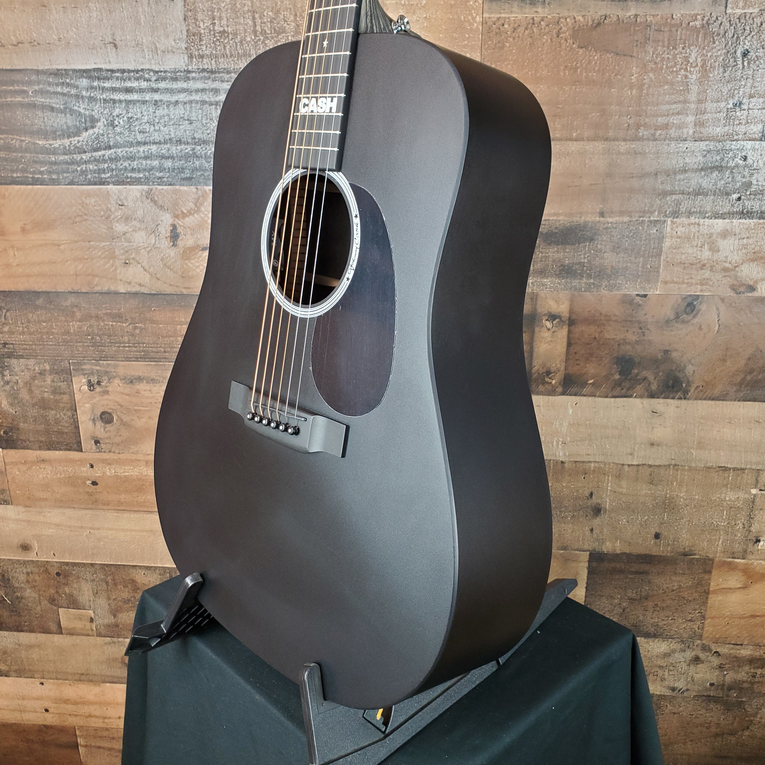 Martin DX Johnny Cash, Satin Black Finish, Free Ship