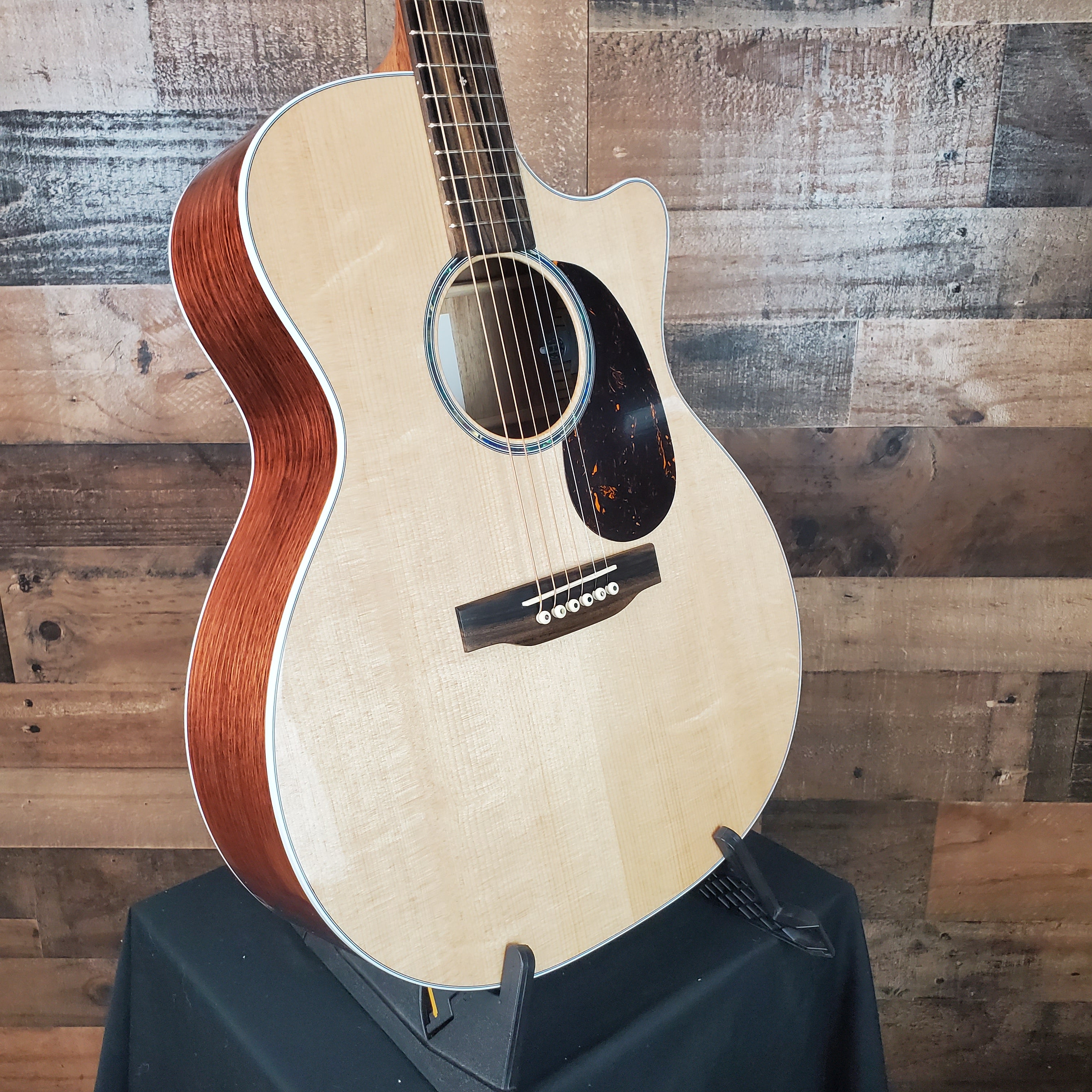 Martin Road Series GPC-13E Natural
