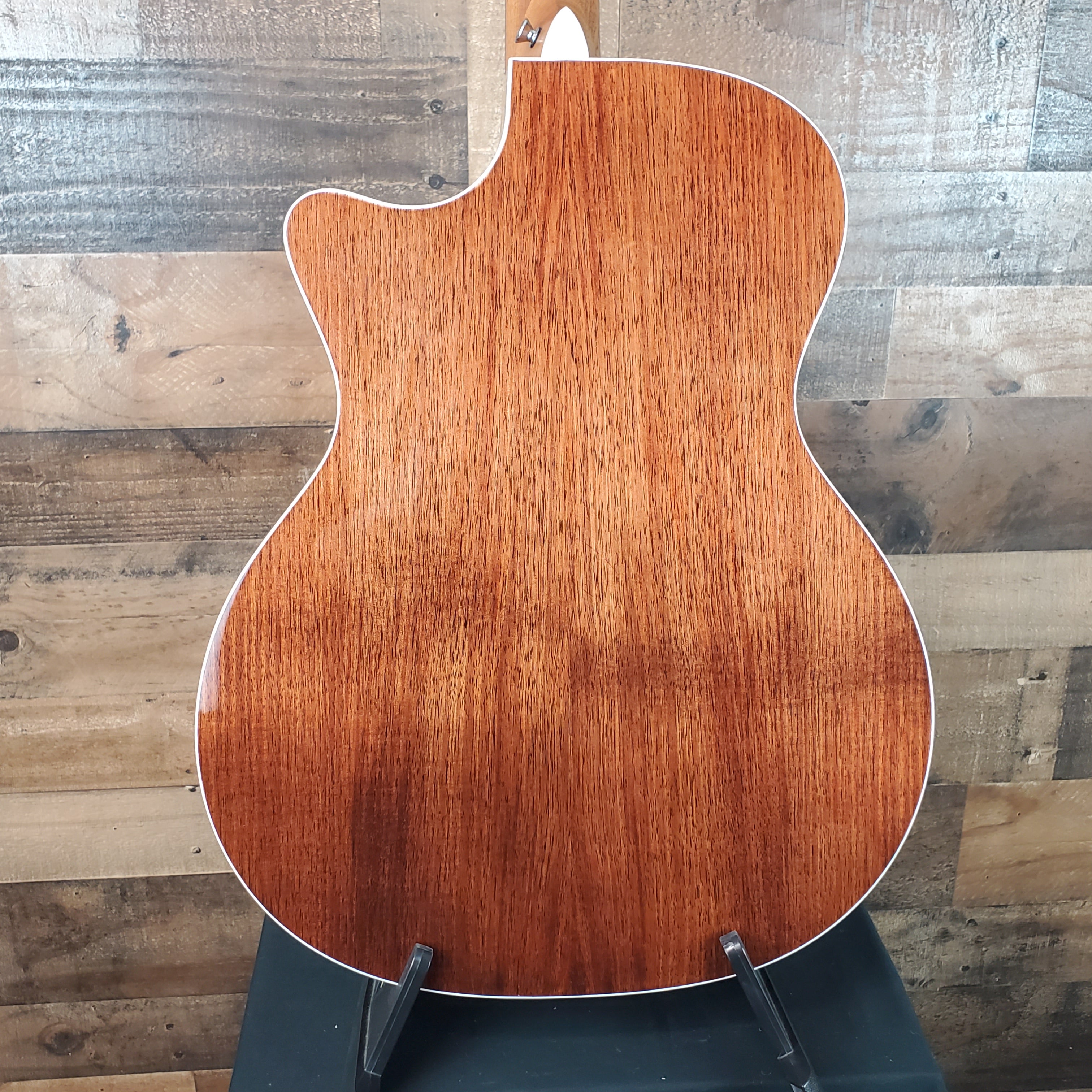 Martin Road Series GPC-13E Natural
