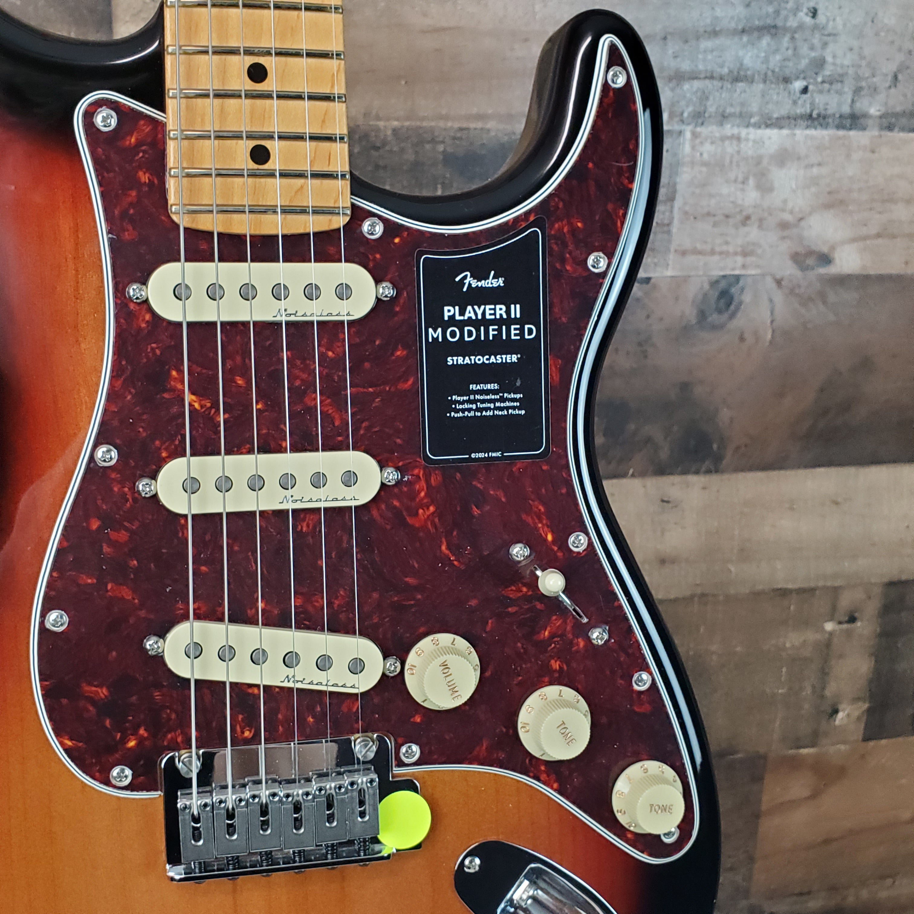 Fender Player II Modified Strat 3 Tone Sunburst